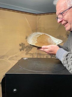 Japanese Fine Antique Hand Painted "Sea Shell" Bowl, Signed Box