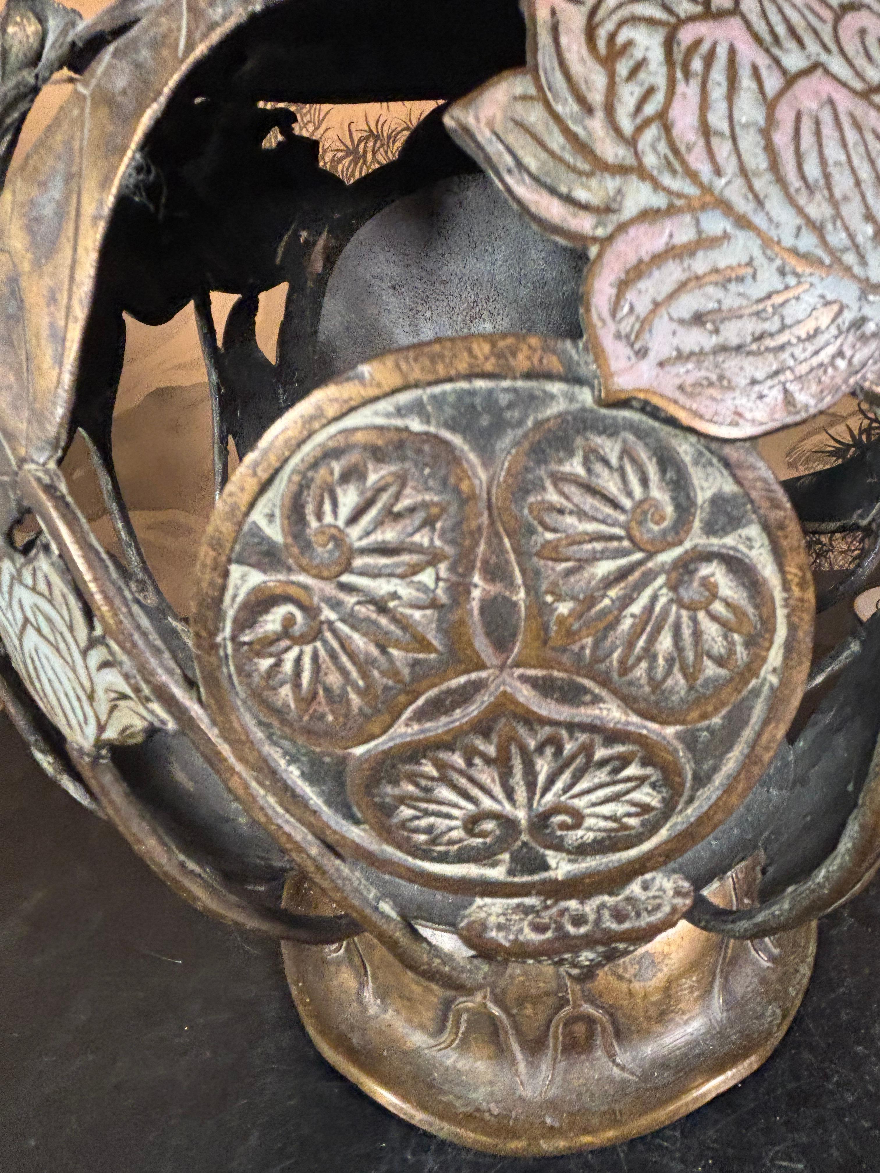 Japanese Fine Antique Lotus Leaf Bronze Lantern Extraordinary 19thc. Shogun Art For Sale 2