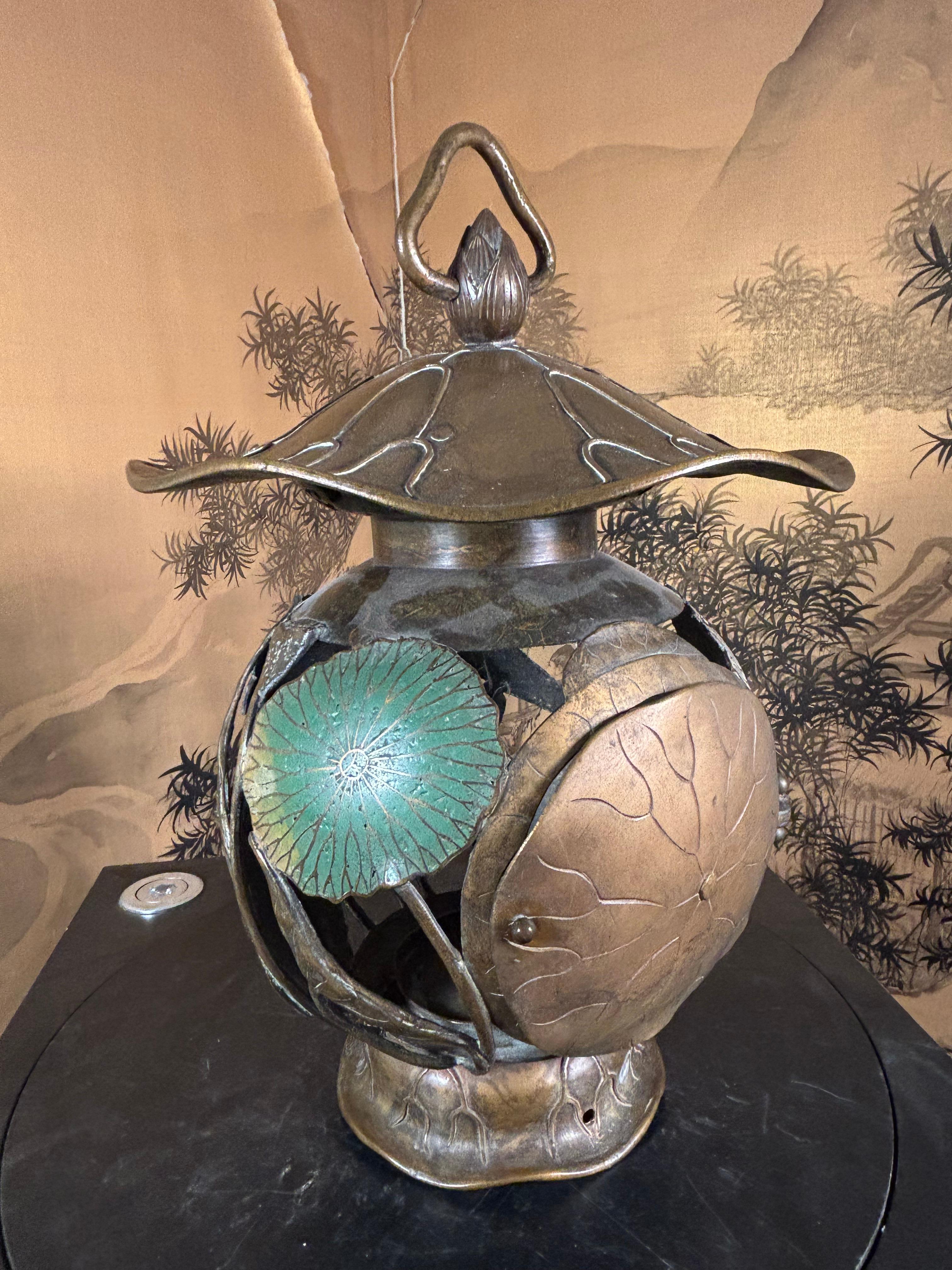 Japanese Fine Antique Lotus Leaf Bronze Lantern Extraordinary 19thc. Shogun Art For Sale 3