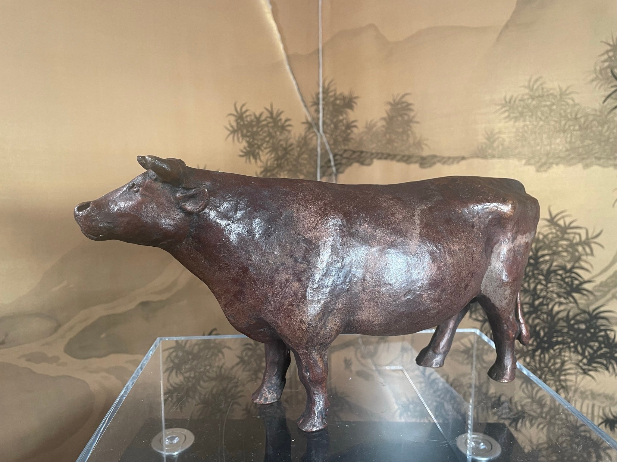 Japanese big prized bull - a very special handmade bronze master work, mint, signed, and boxed 

This is a fine Japanese big prized bull or bison okimono artisticly designed in a classic award winning pose. It is is complete and is accompanied by