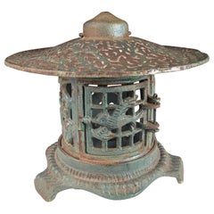 Japanese Fine Birds, Bonsei & Flowers Garden Lantern