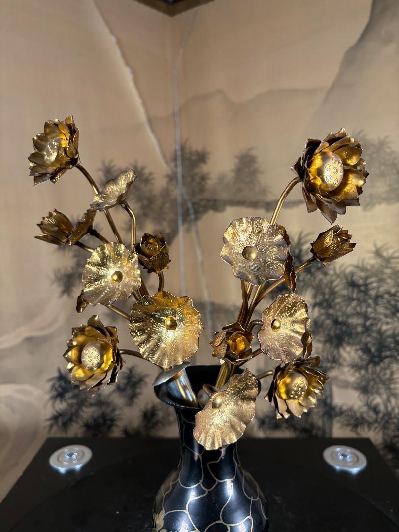 Japanese Fine Gilt Double Bouquet Lotus Flowers In Good Condition For Sale In South Burlington, VT
