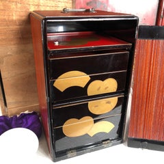 Japanese Fine Black Gold Lacquer Bento Box