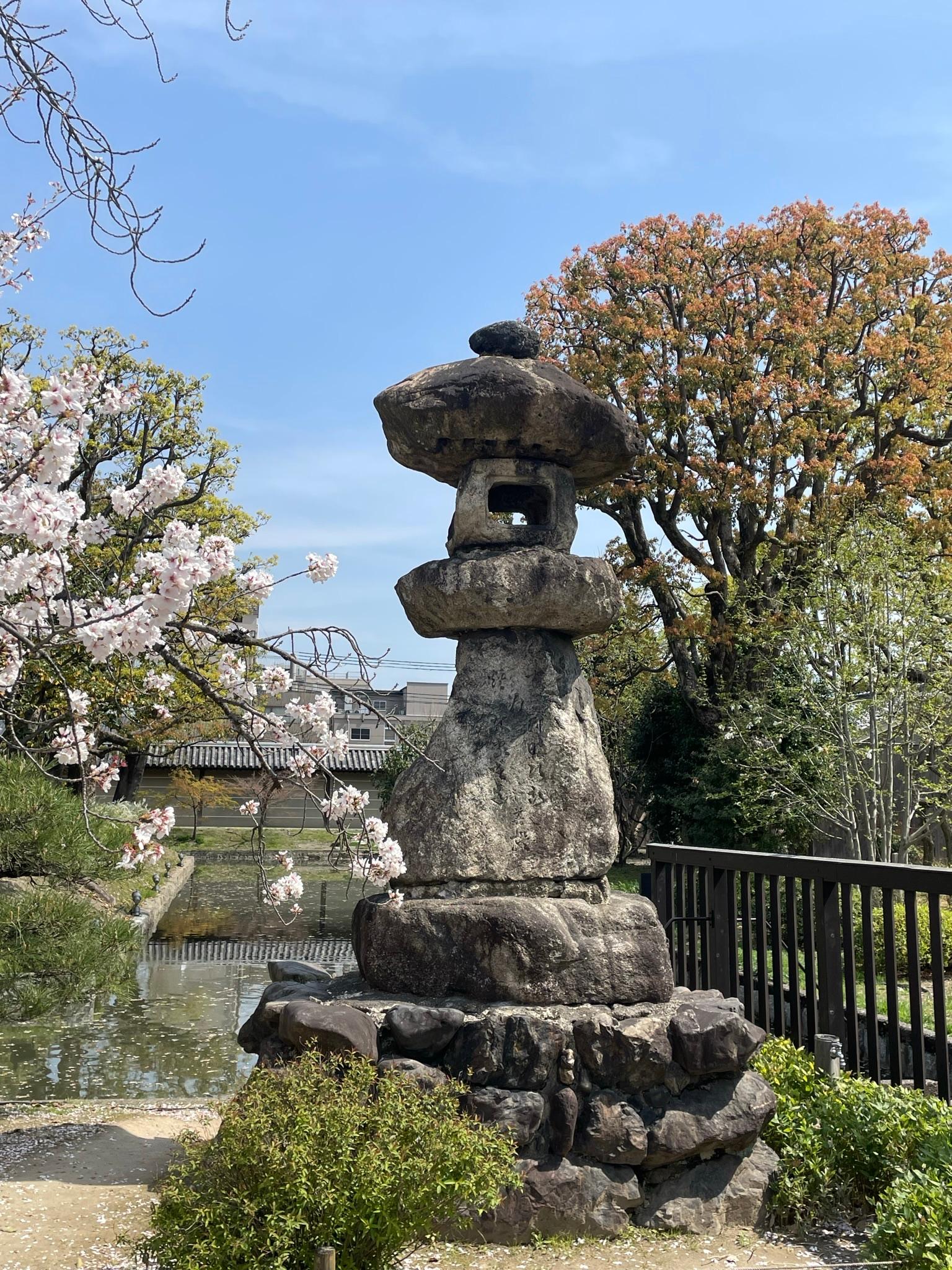 Lanterne de montagne japonaise en pierre fine Spirit  2