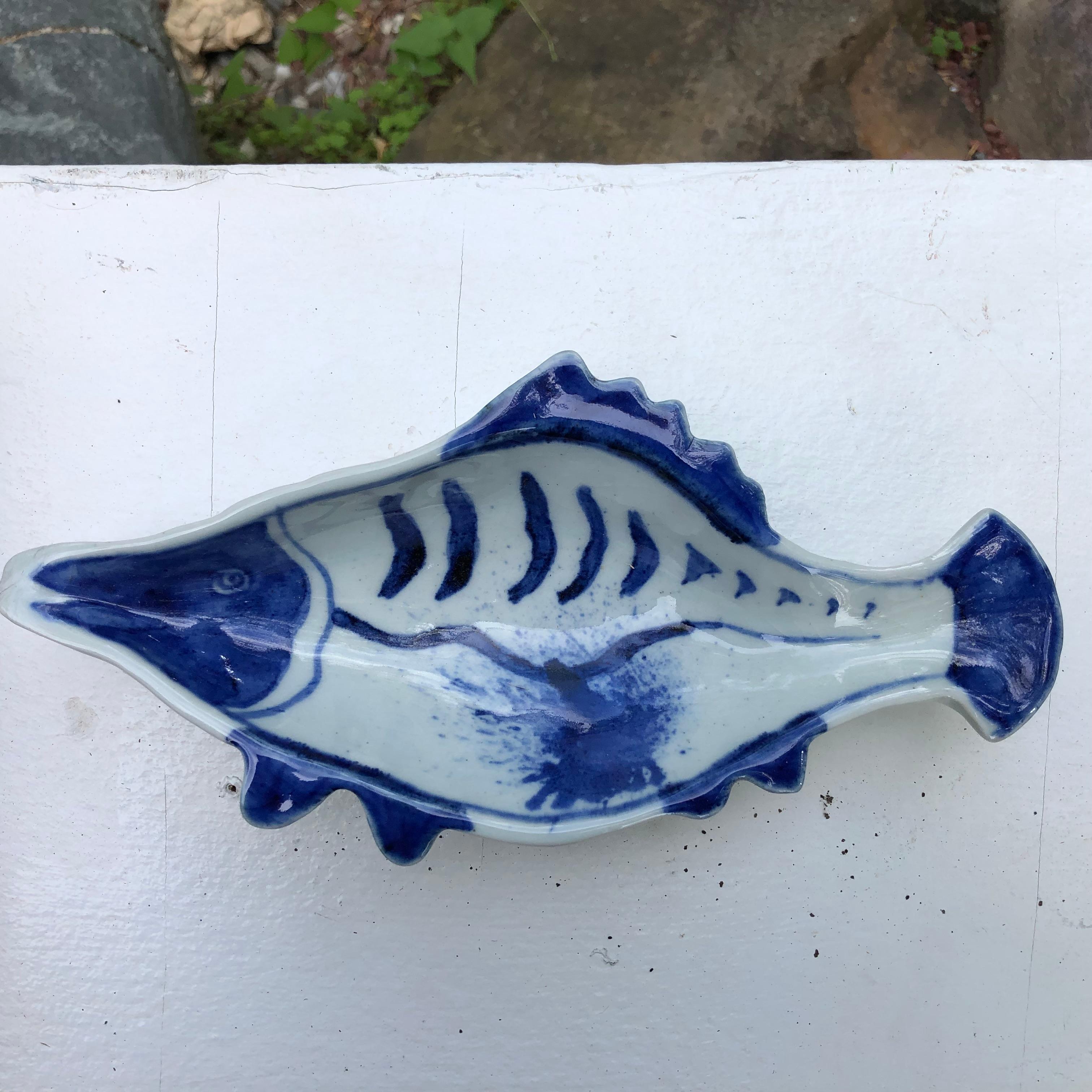 Japanese Five Hand Painted Blue and White Fish Plates  7