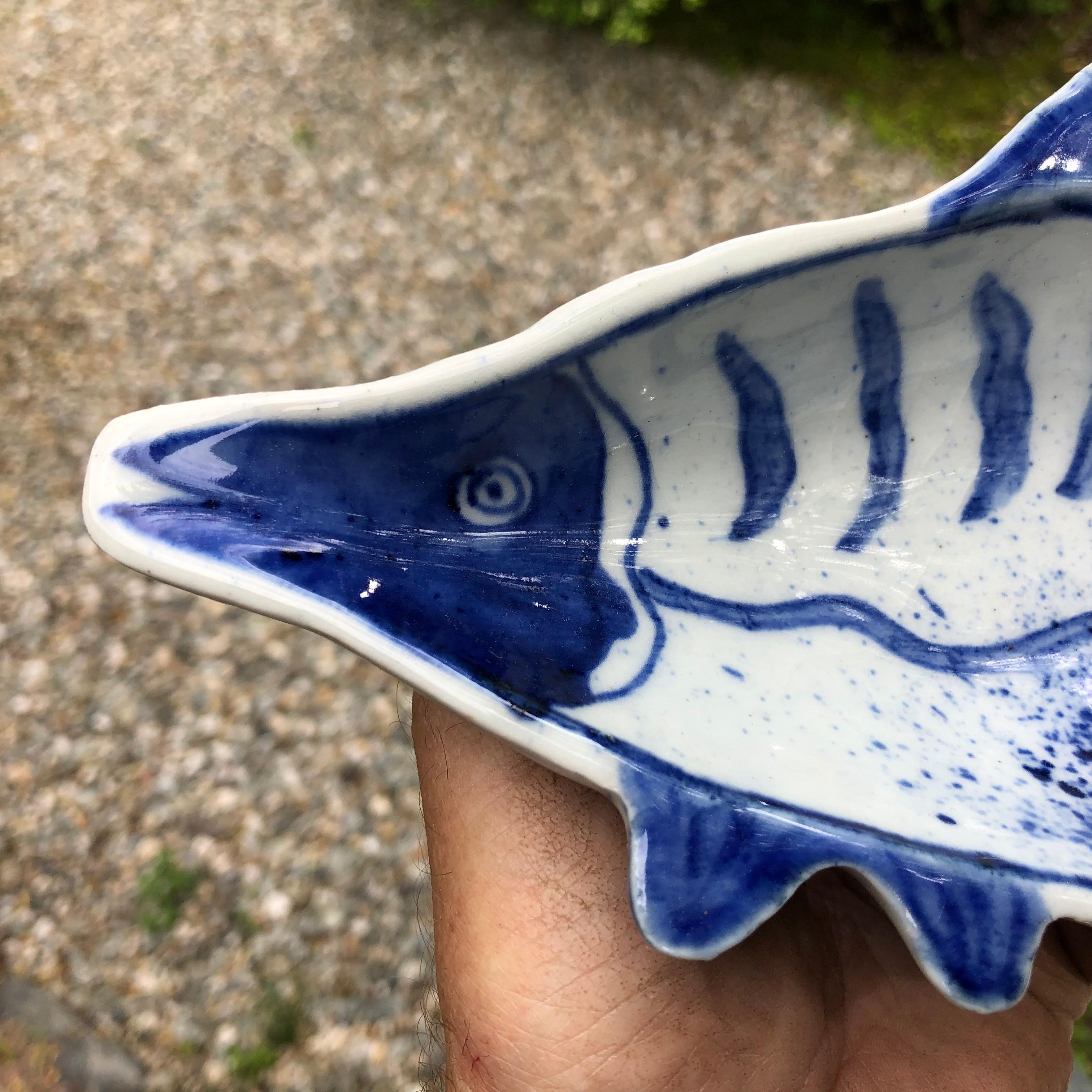 Japanese Five Hand Painted Blue and White Fish Plates  In Good Condition In South Burlington, VT