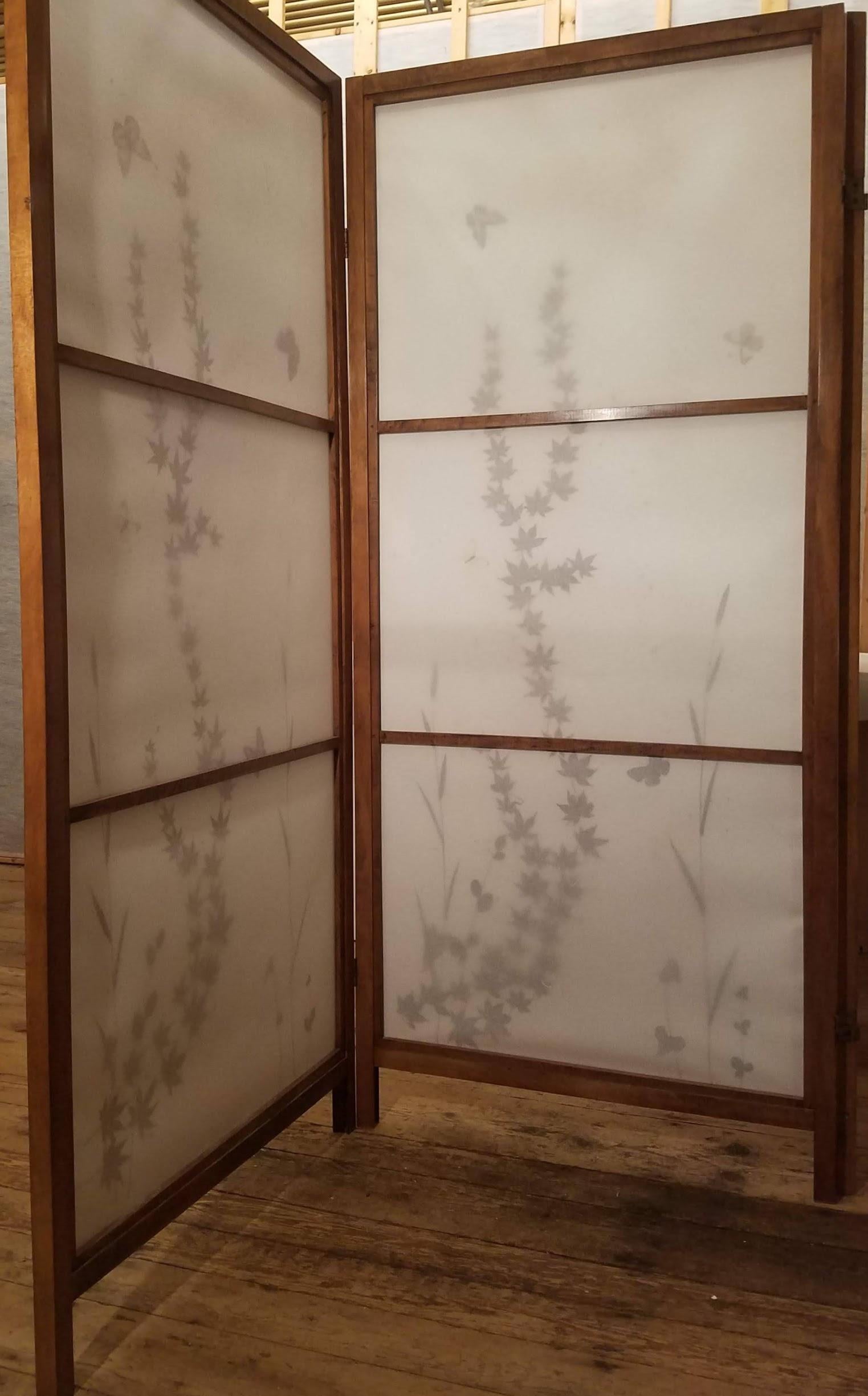 Paravento giapponese da pavimento in carta Shoji Elementi naturali Telaio in legno di olmo, 1950-1960 in vendita 1