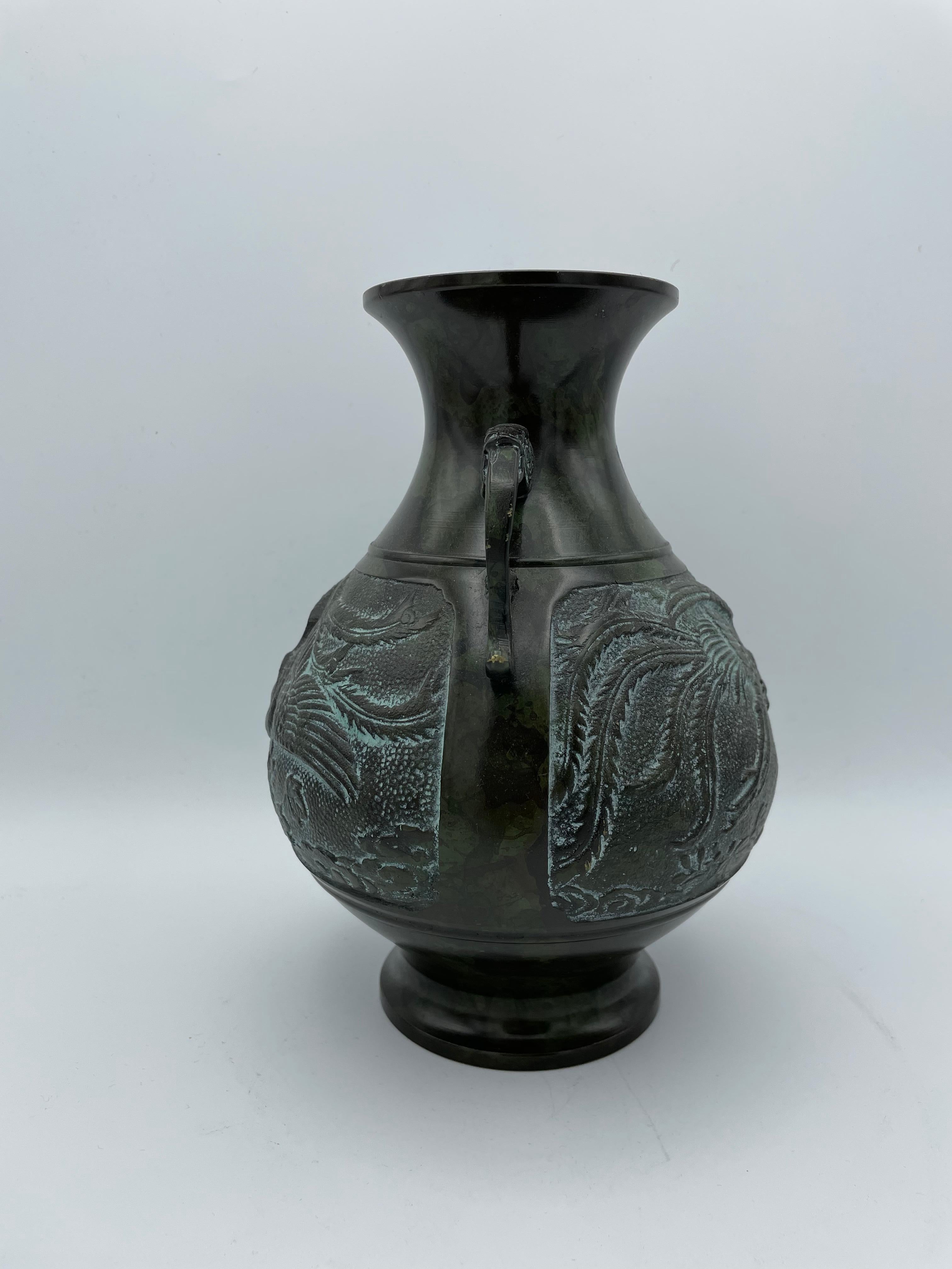 Japanese Flower Vase Takaoka Seido Bronze, 1930s In Good Condition For Sale In Paris, FR