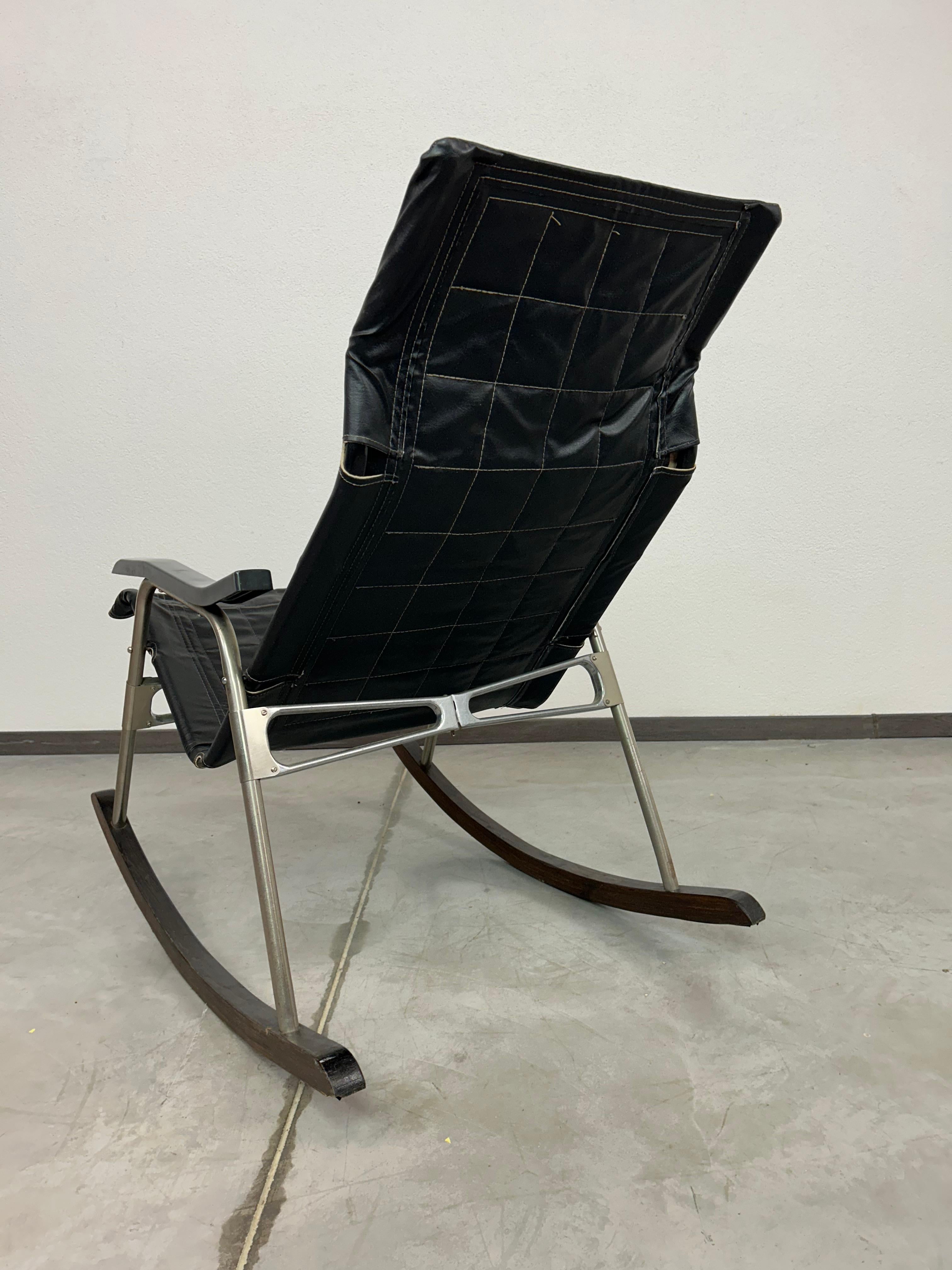 Chaise à bascule pliante japonaise de Nii Takeshi en vente 1