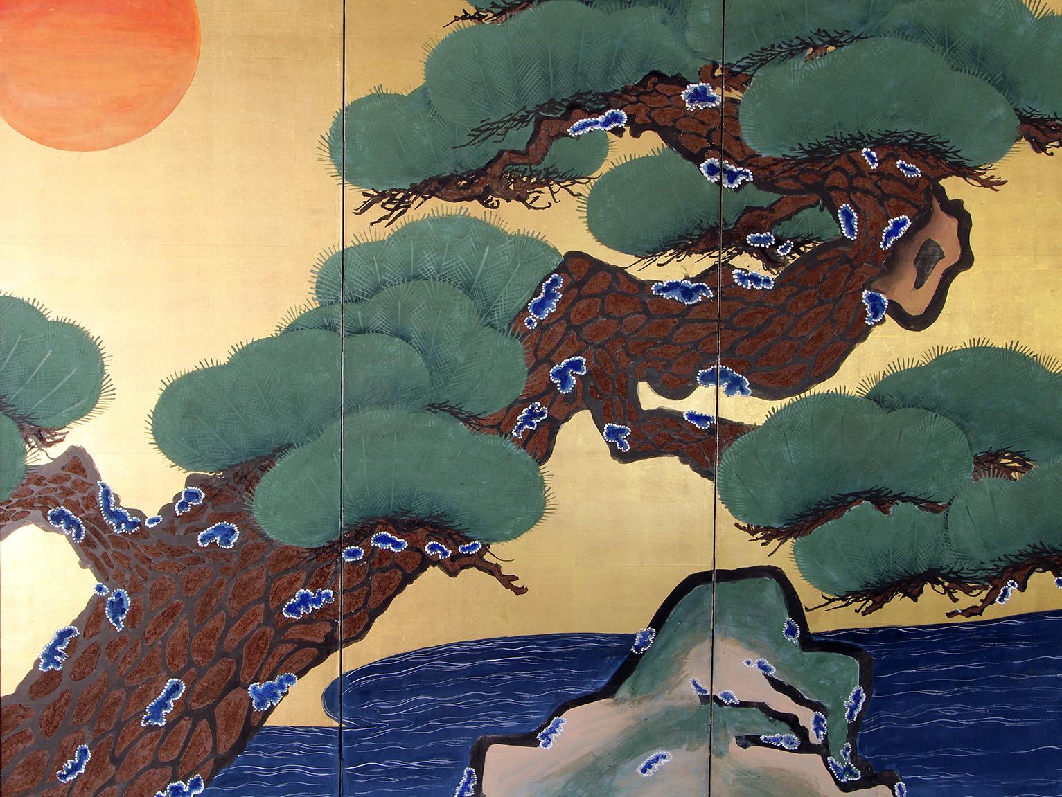 Japanese Kano school four-panel screen, with pine trees near the sea kissed by the sun.
Hand painted with mineral pigments and inks on vegetable paper and gold leaf.
Good condition of conservation of both painted hinges of the screen panels.
The