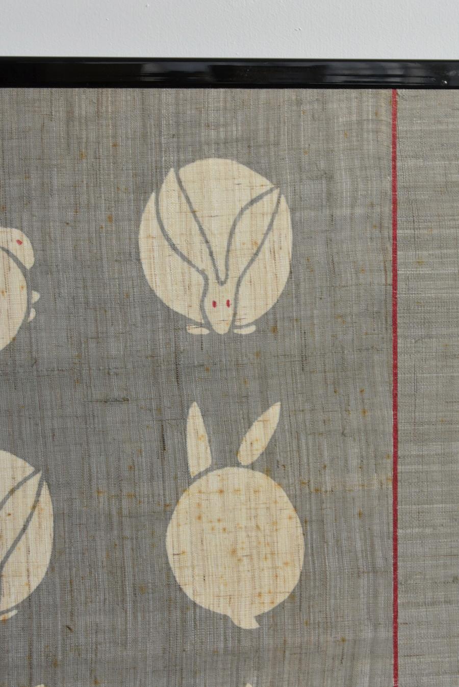 Japanese Folding Screen with Moon and Rabbit Drawn on Cloth/Old Partition/20th In Good Condition In Sammu-shi, Chiba