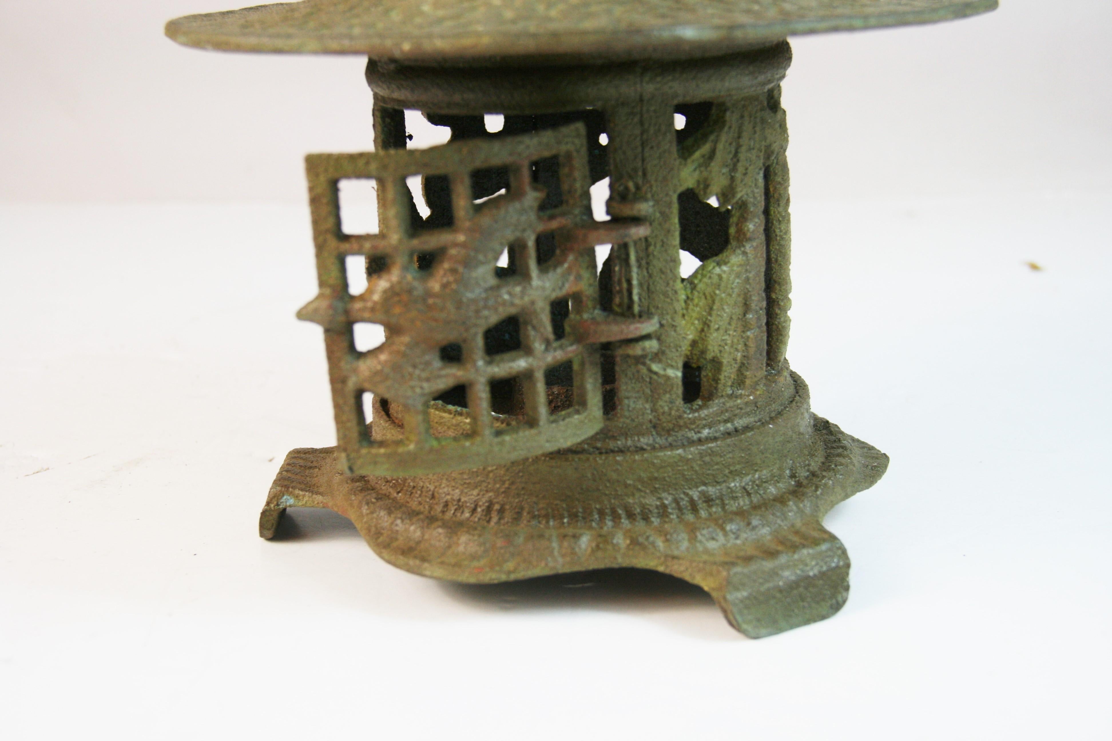 Iron Japanese Garden Lantern