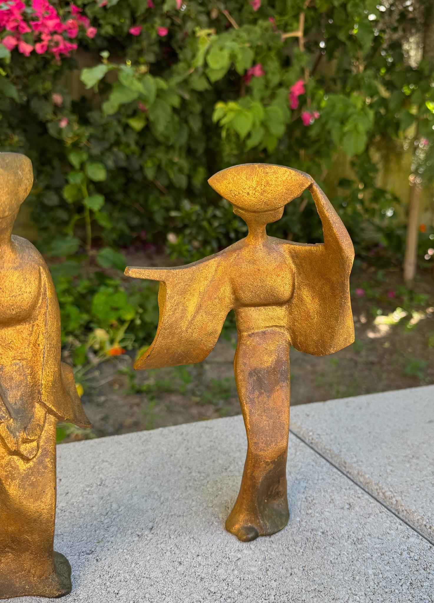 Bailarinas japonesas Geisha Awa Odori Esculturas de pan de oro y hierro, Japón, c.1960 en venta 5