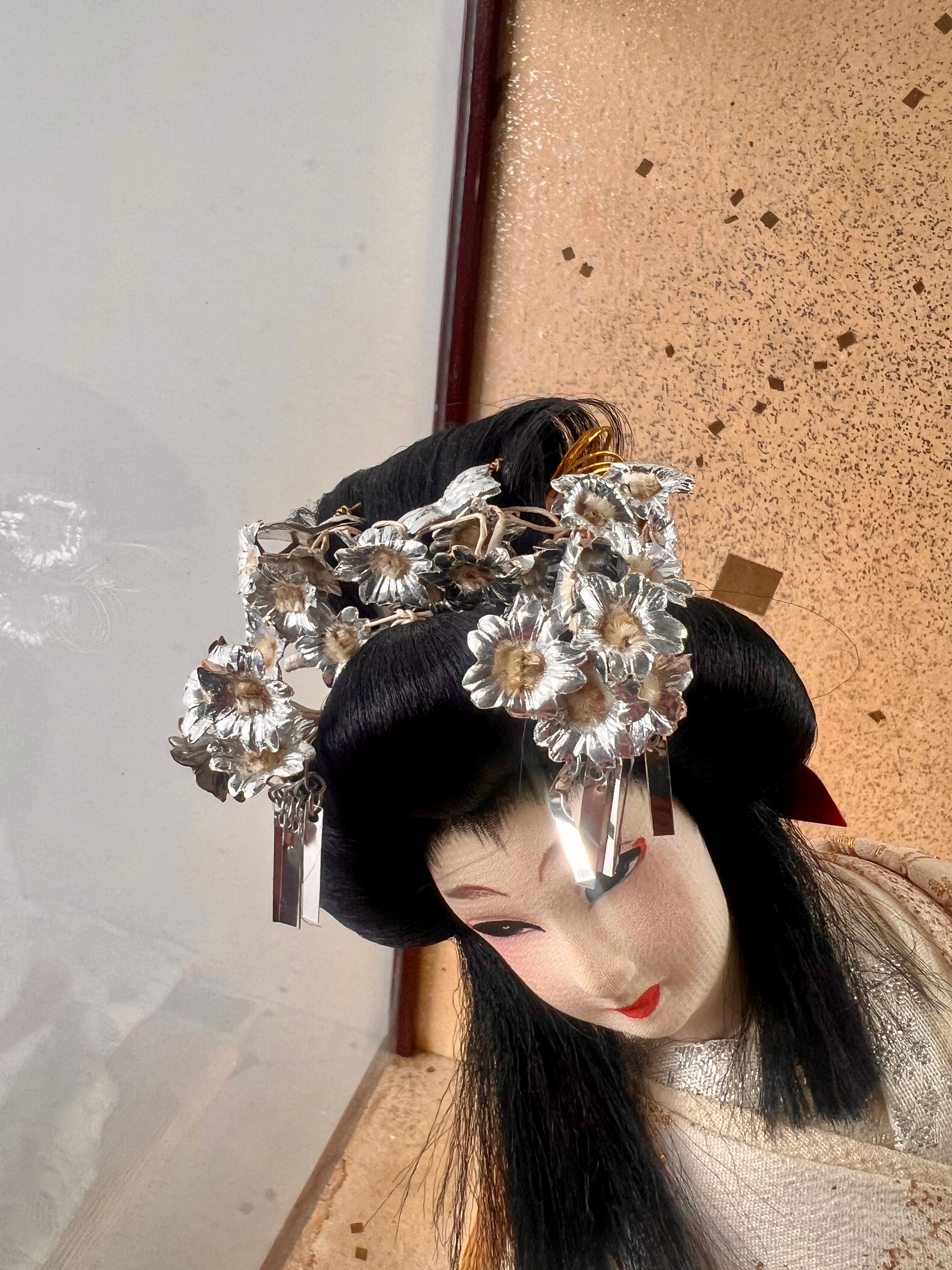 Bambola principessa geisha giapponese con custodia originale in vetro e Wood in vendita 1