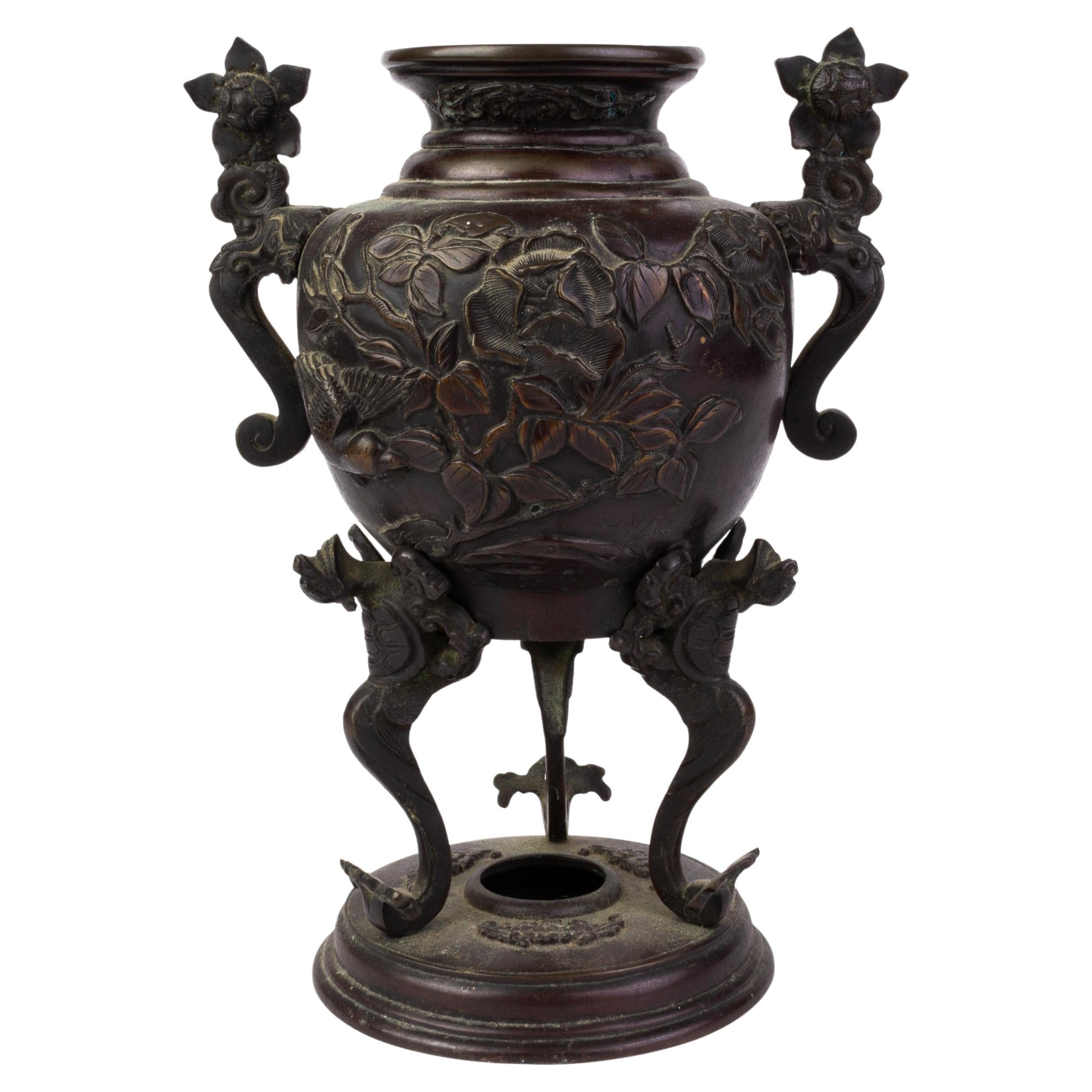 Japanese Gilded Bronze Censer Meiji Vase For Sale