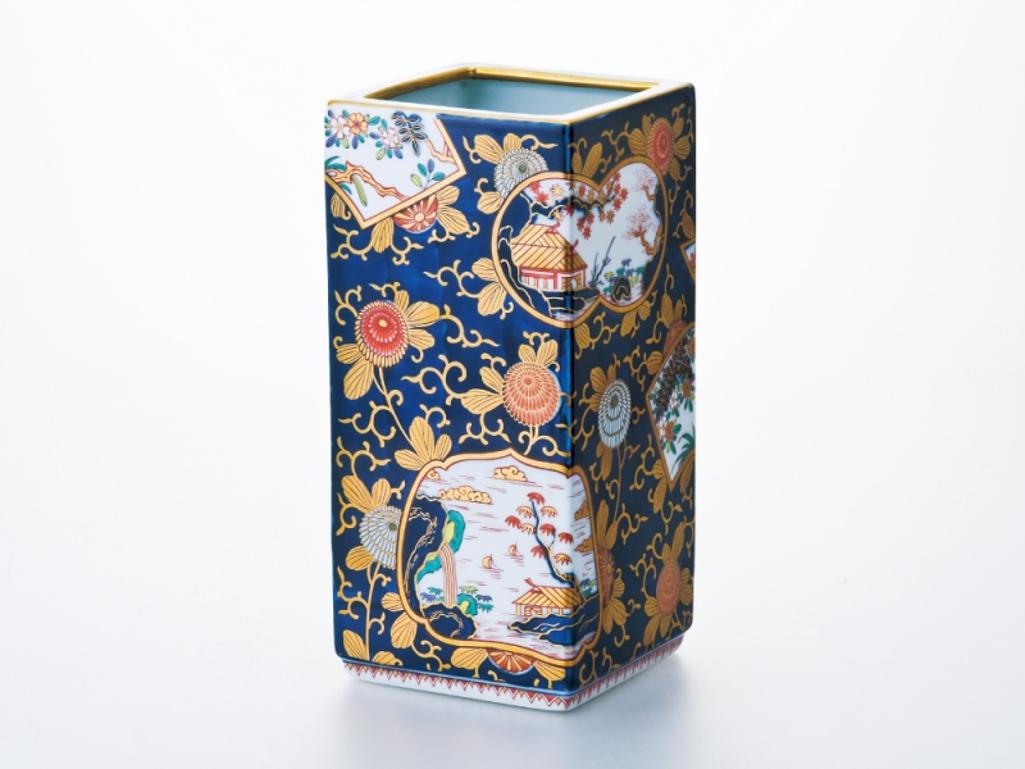 Gold Japanese Contemporary Gilded Blue Red Ko-Imari Short Stem Porcelain Mug Cup For Sale