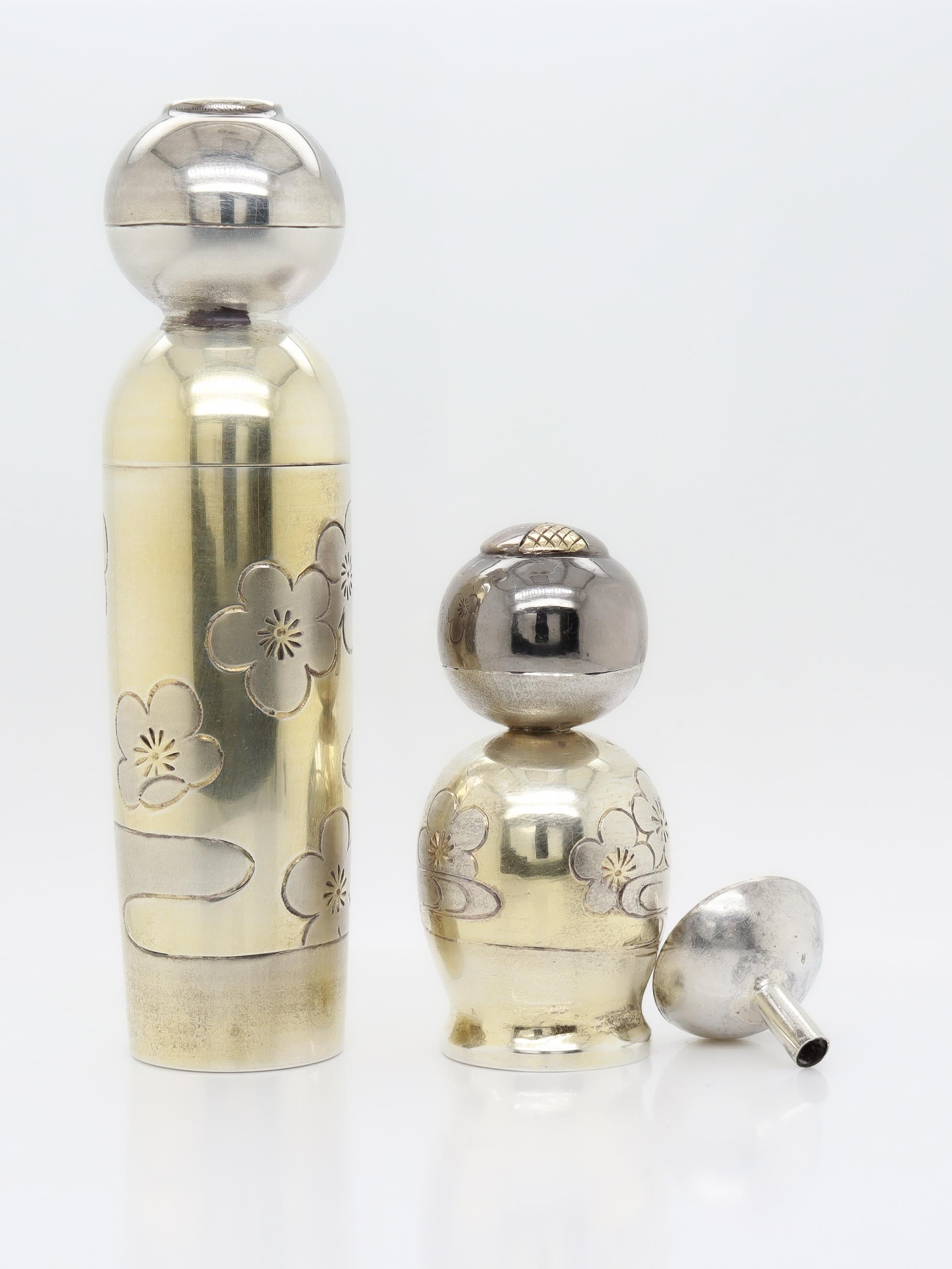 Set de porte-rouge à lèvres et de flacon de parfum japonais en argent 950 doré en vente 3