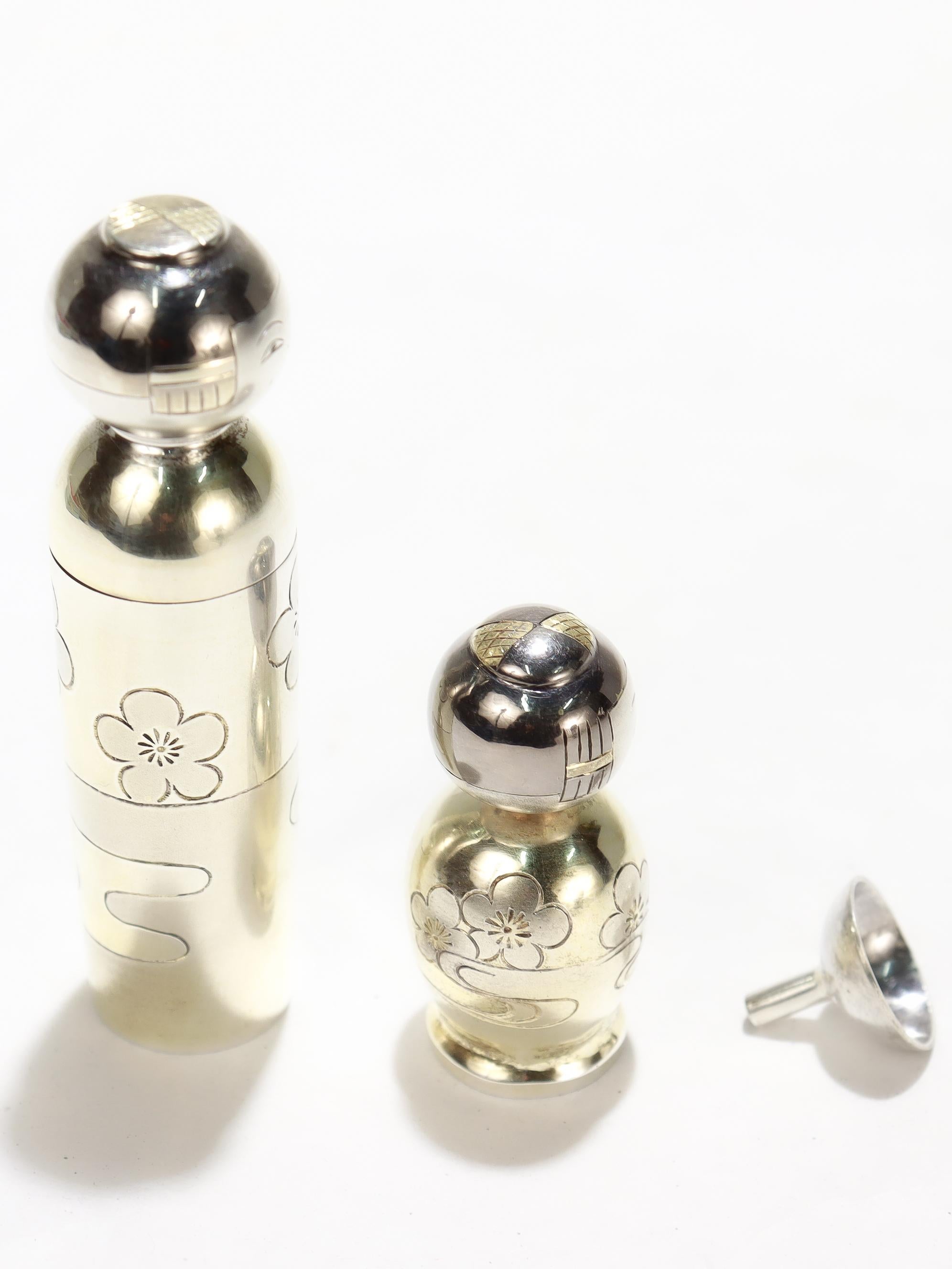 Set de porte-rouge à lèvres et de flacon de parfum japonais en argent 950 doré en vente 5