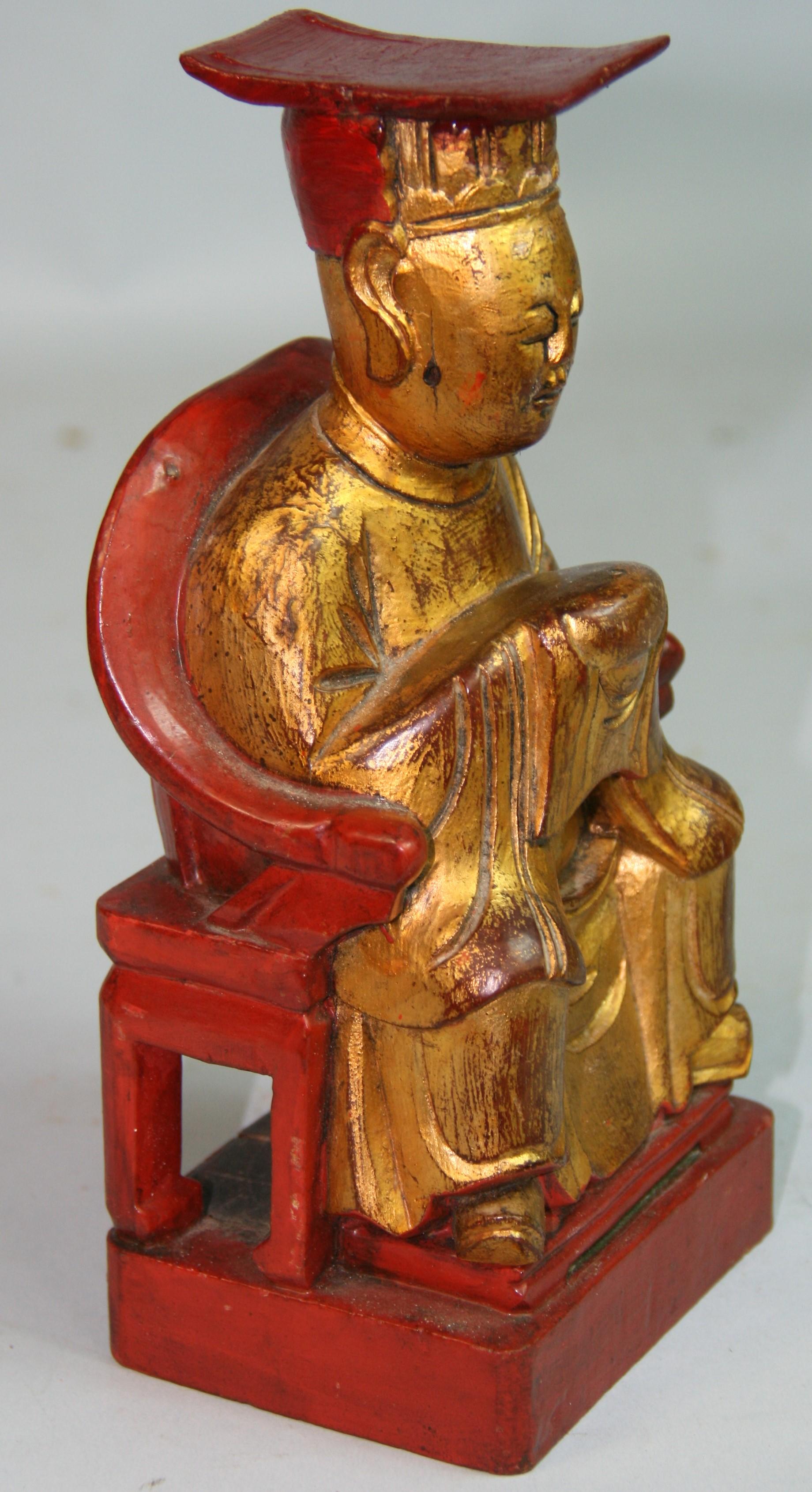 Japanese Gilt Carved Wood Seated Buddha For Sale 6