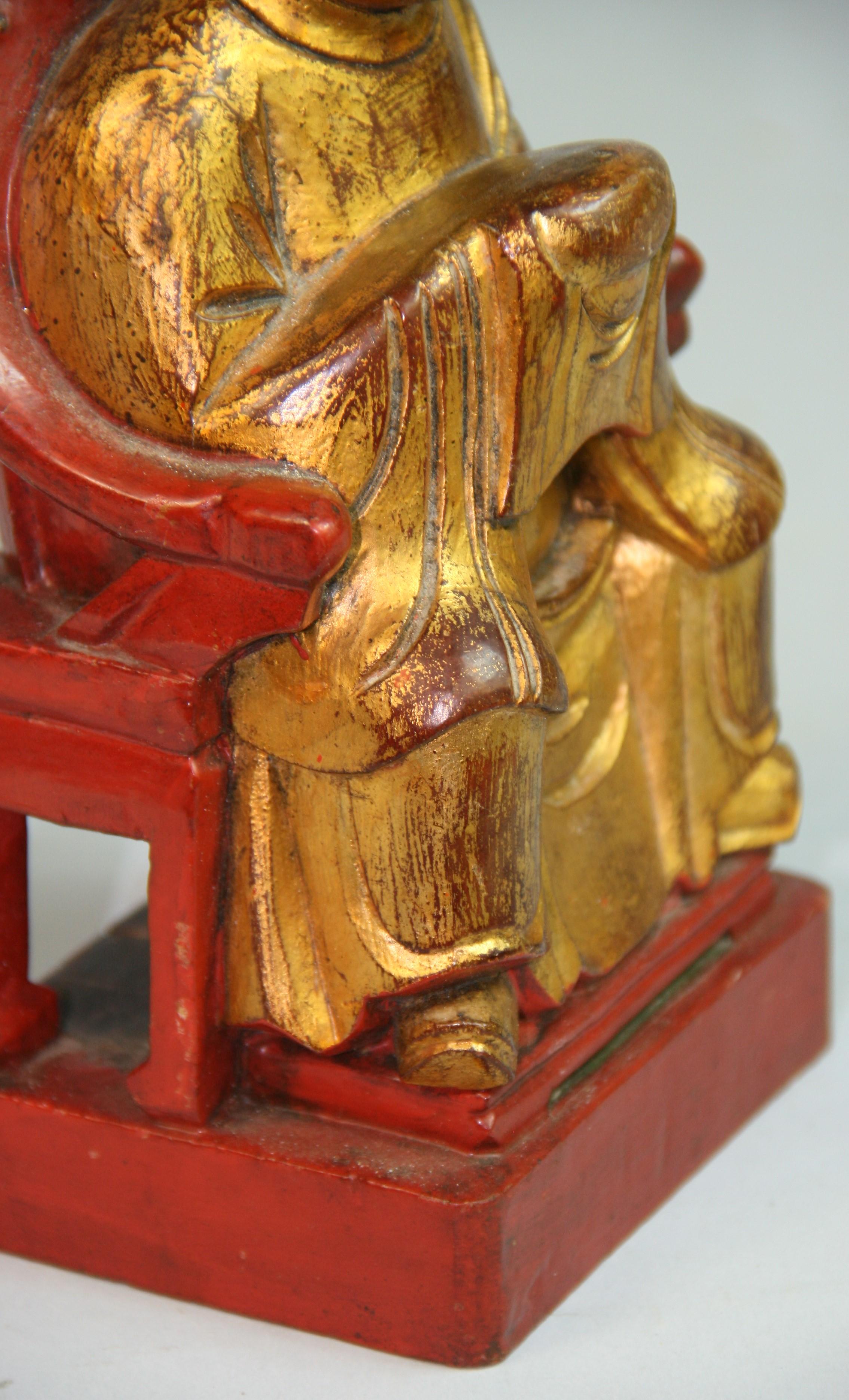 Japanese Gilt Carved Wood Seated Buddha For Sale 7