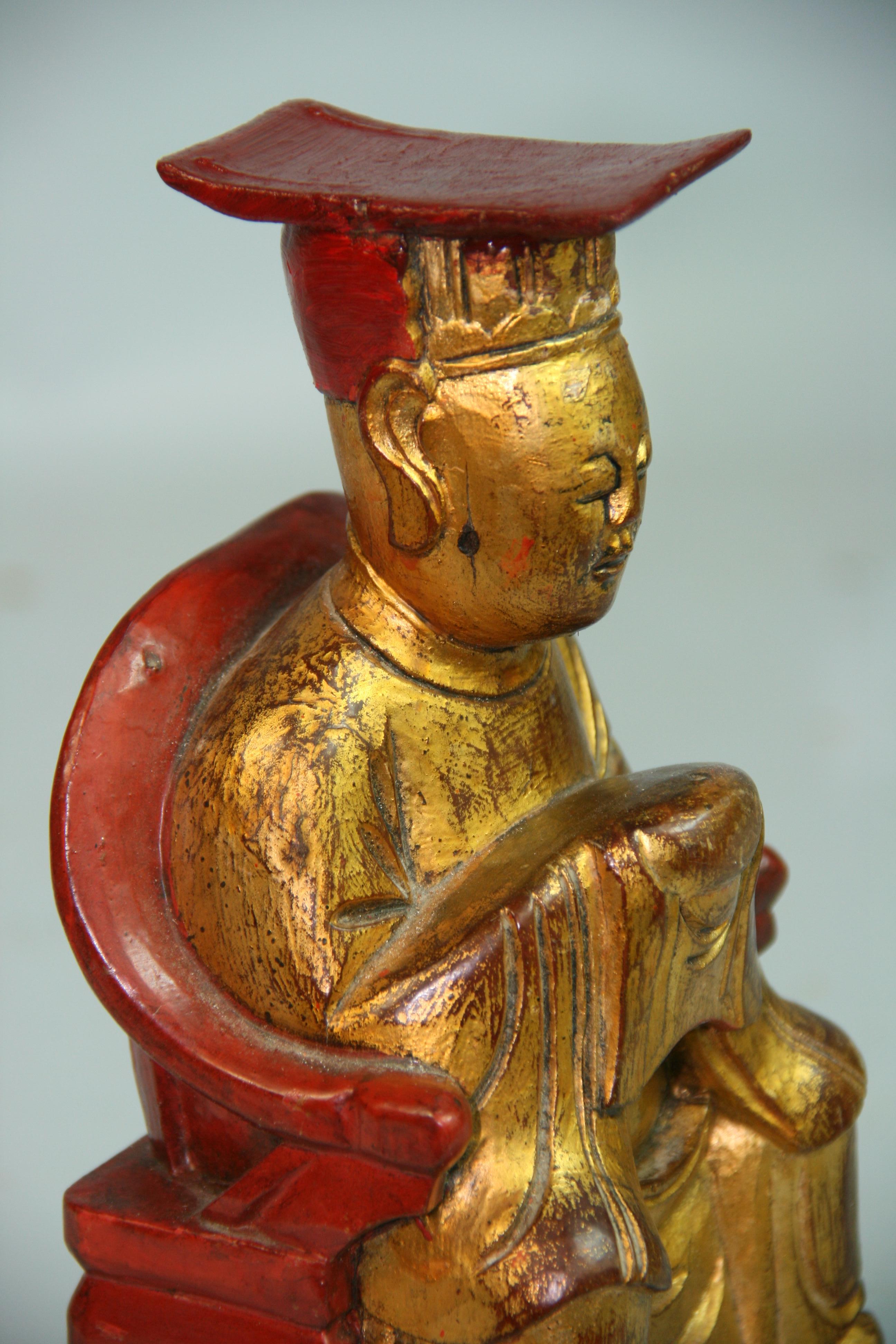 Japanese Gilt Carved Wood Seated Buddha For Sale 8