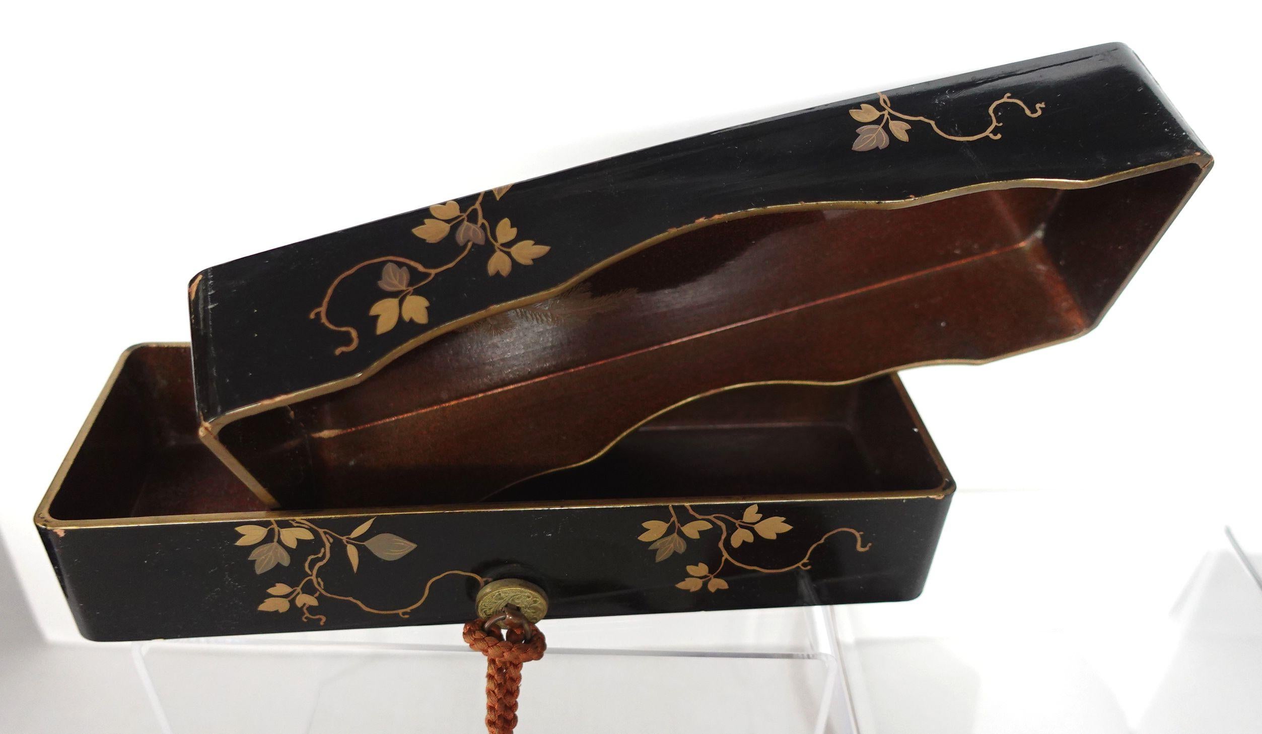 Japanese Gilt Lacquer Document Box with a Calligraphy Document For Sale 4