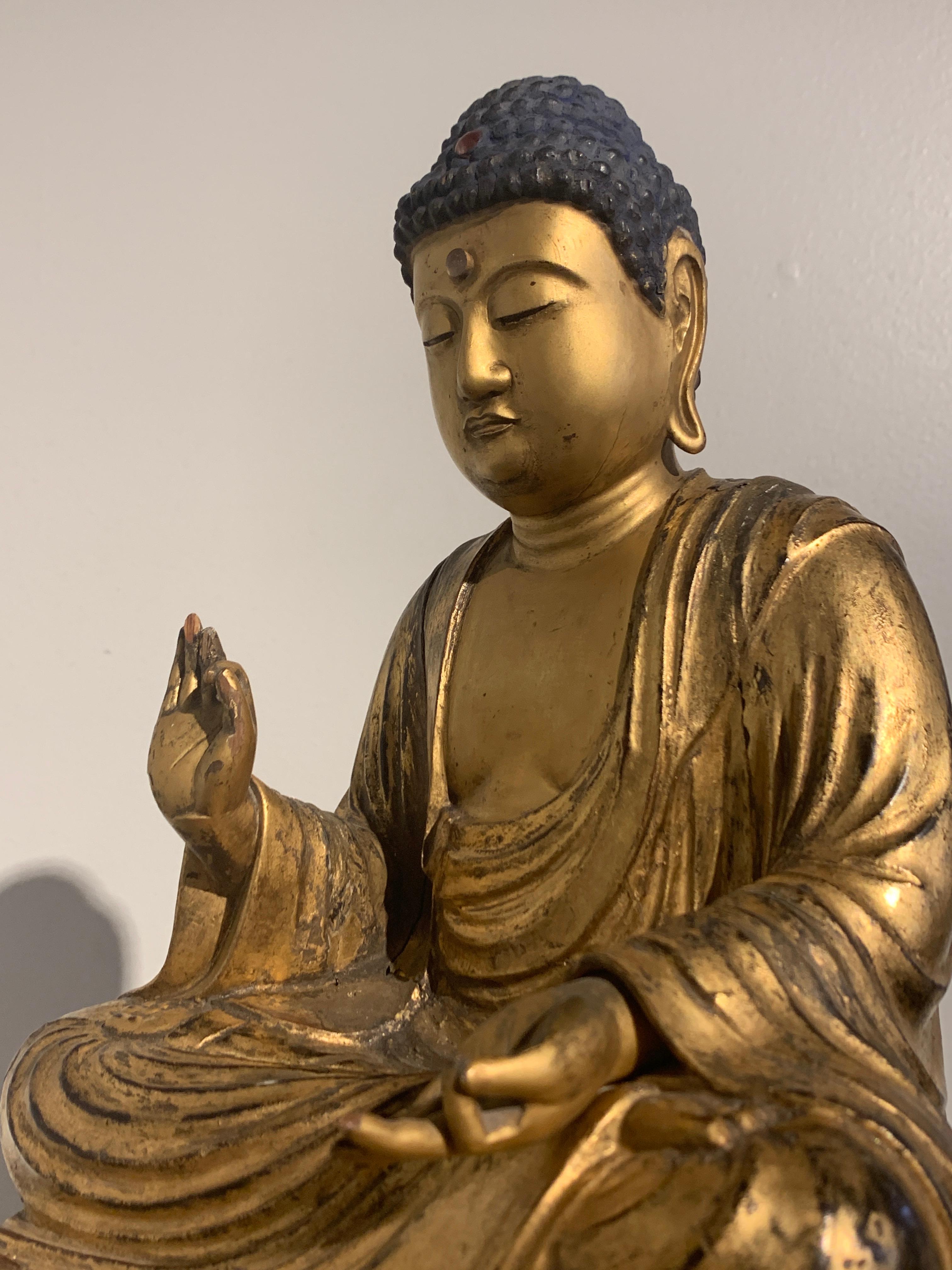 Japanese Giltwood Medicine Buddha, Yakushi Nyorai, Edo Period, Late 18th Century 10