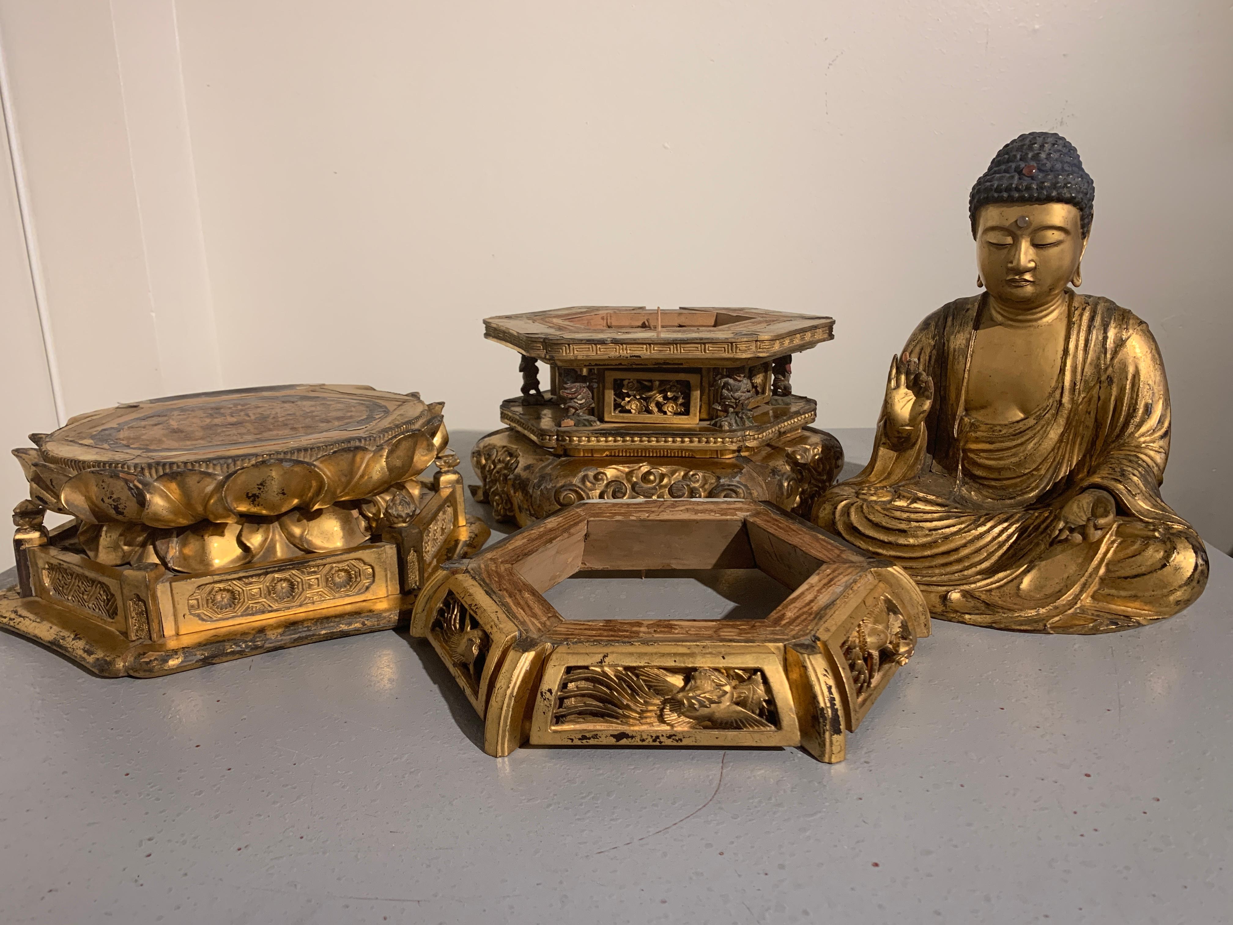 Japanese Giltwood Medicine Buddha, Yakushi Nyorai, Edo Period, Late 18th Century 11
