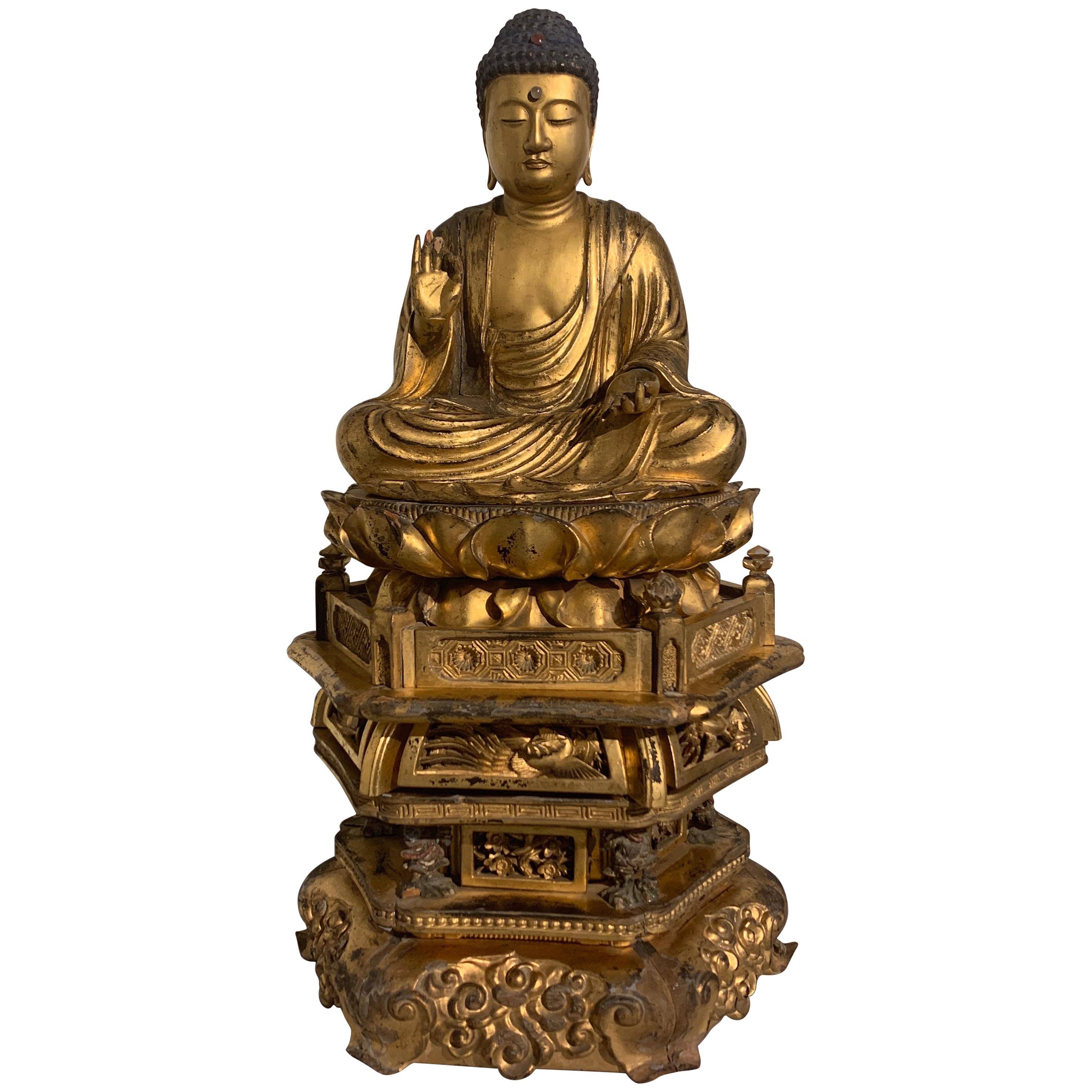 Japanese Giltwood Medicine Buddha, Yakushi Nyorai, Edo Period, Late 18th Century