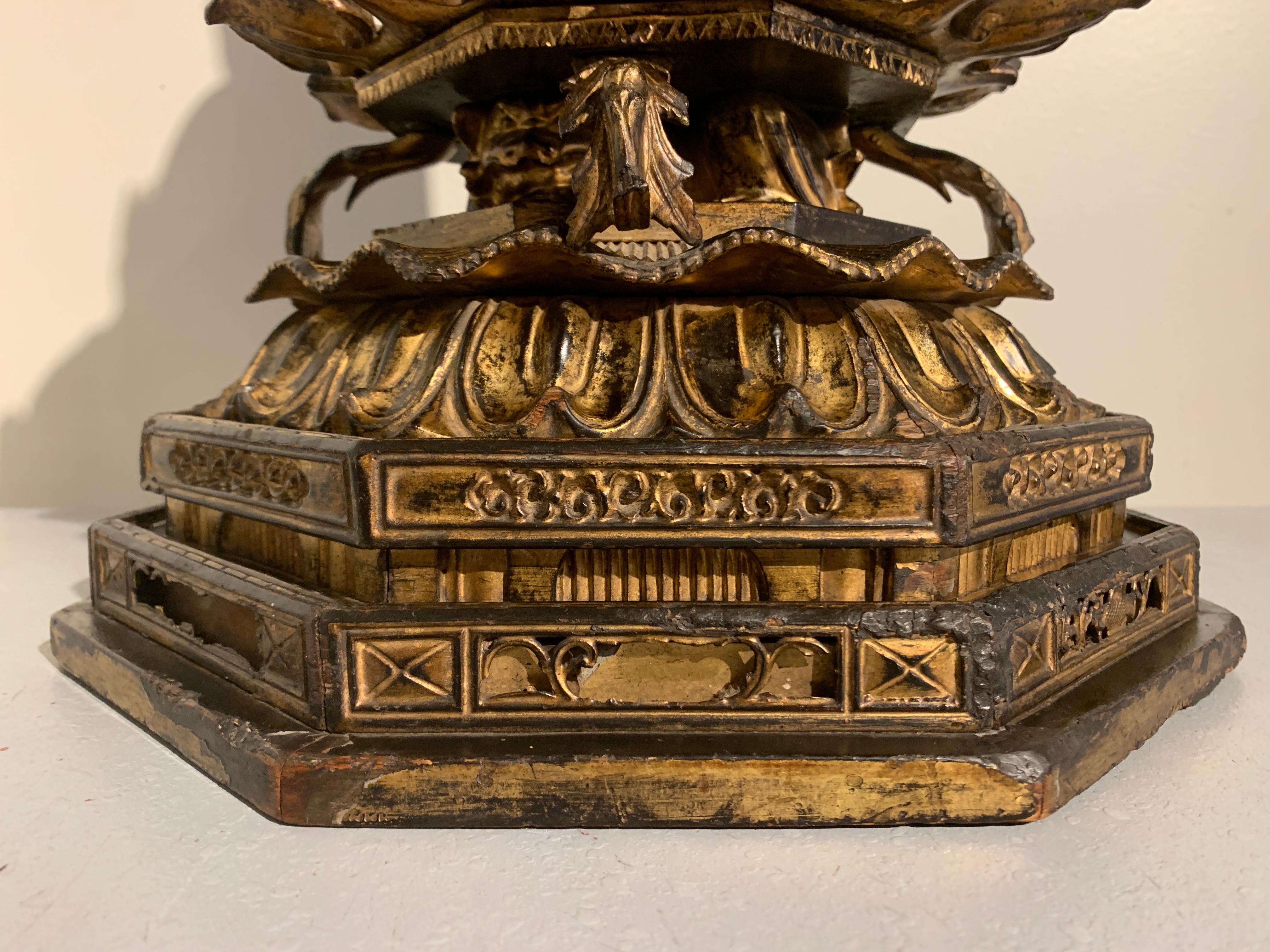 Bouddha de médecine japonais en bois doré, Yakushi Nyorai, période Muromachi, 16ème siècle en vente 3