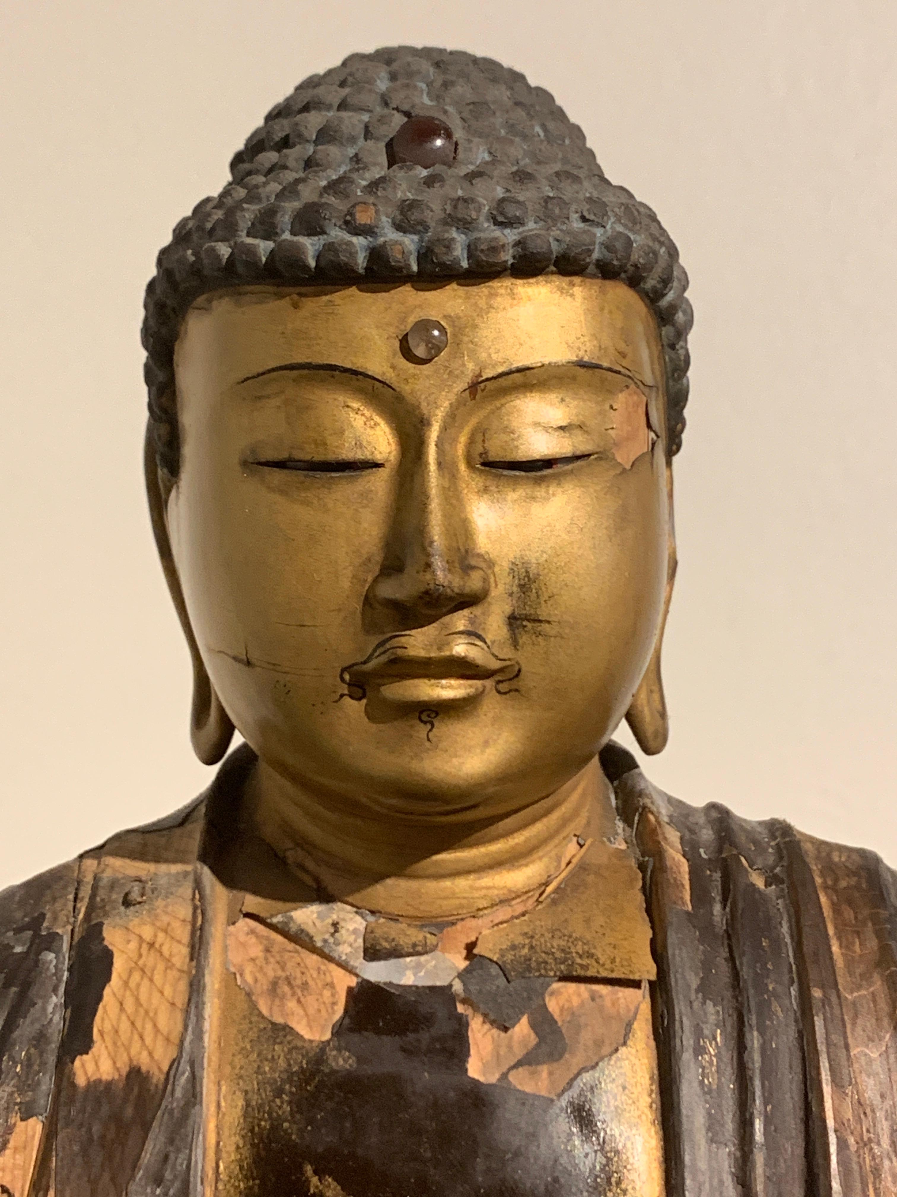 18th Century and Earlier Japanese Giltwood Medicine Buddha, Yakushi Nyorai, Muromachi Period 16th Century For Sale