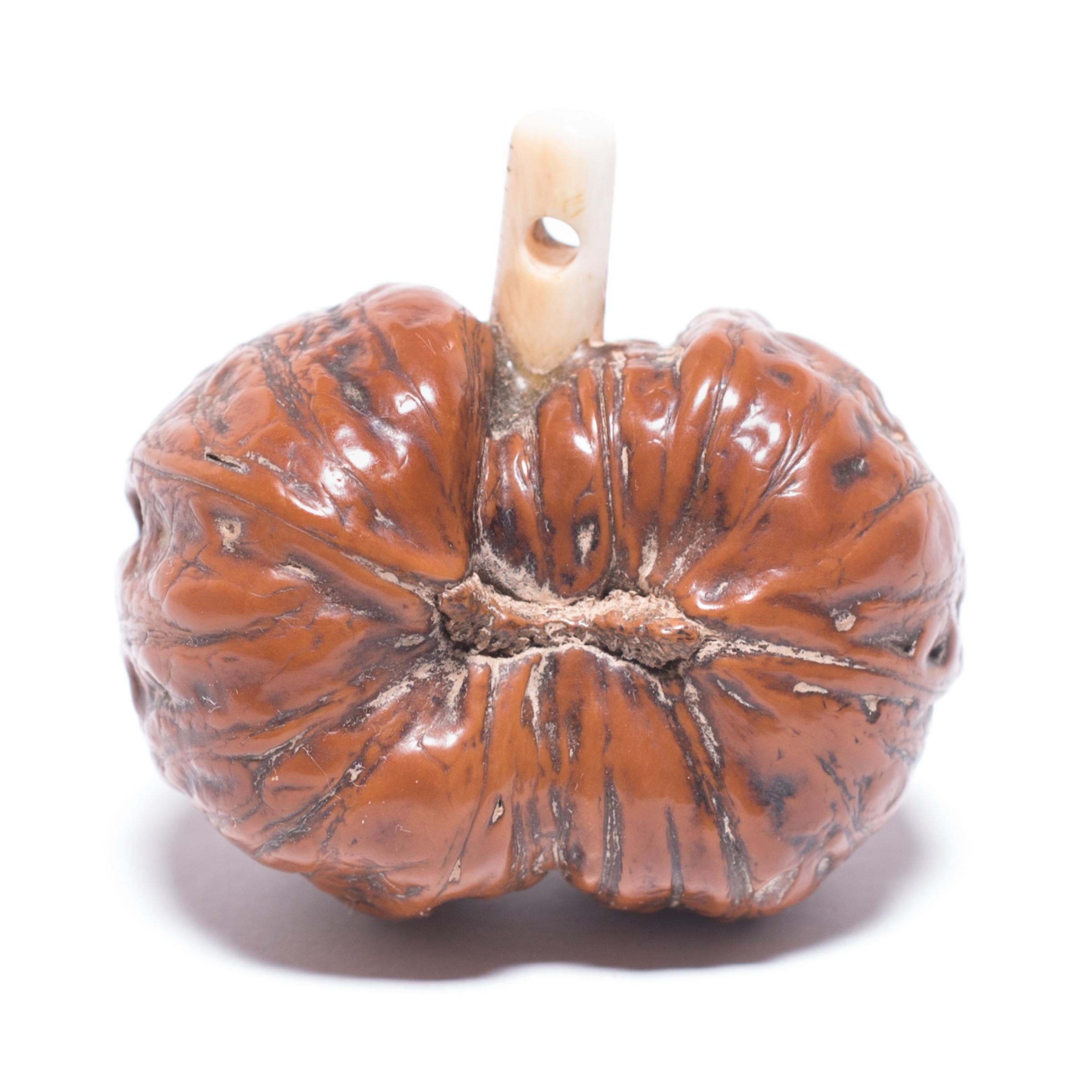 Edo Japanese Gourd-Form Walnut Netsuke Charm