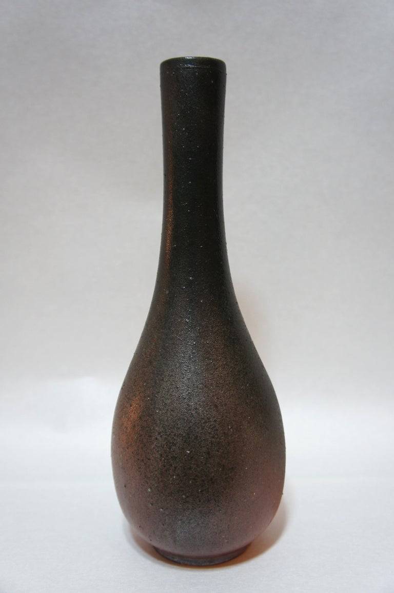 Japanese Gradation Dark Brown Unglazed Pottery Bizen Ware Vase, 1970s