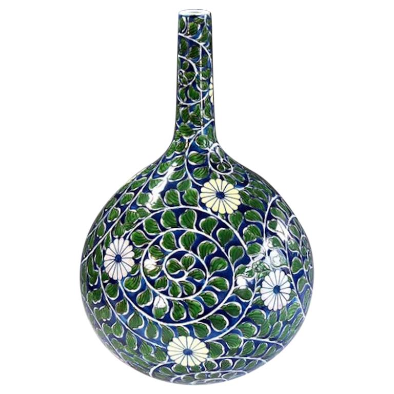 Vase japonais en porcelaine verte et bleue par un maître artiste contemporain