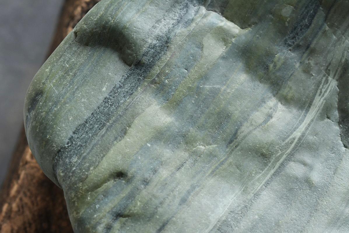 Japanese Green Old Scholar's Stone / Appreciation Stone /Wonderful Natural Stone 5