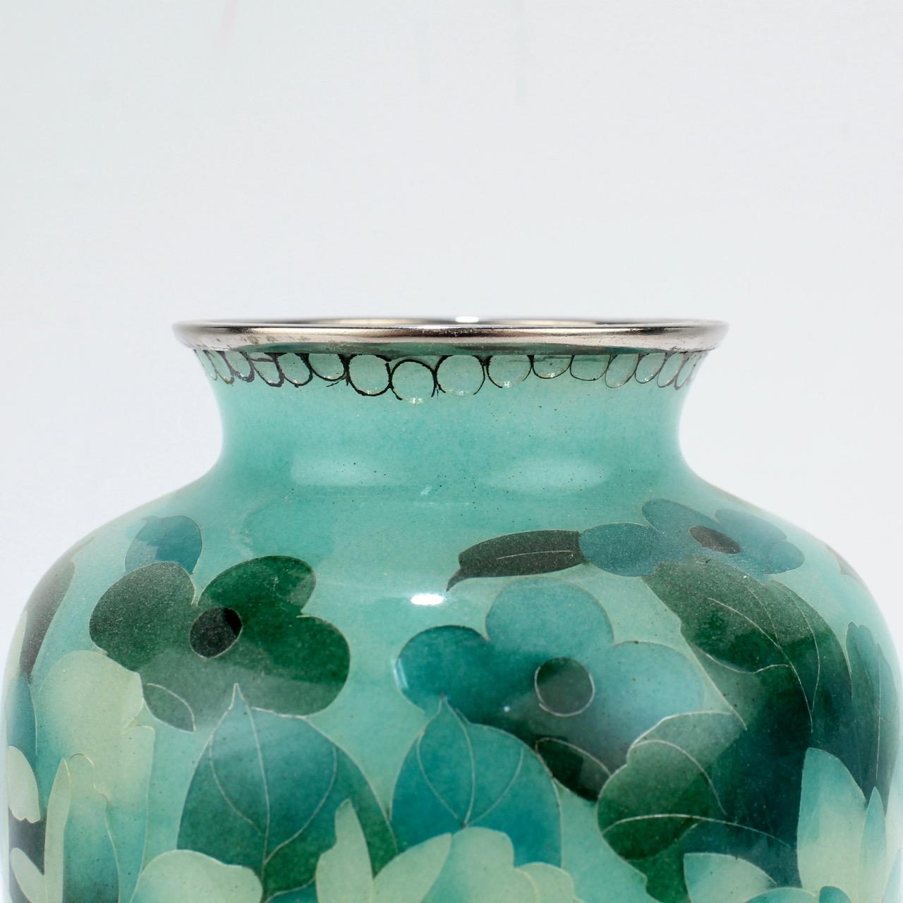 Japanese Green Plique-à-jour Enamel or Cloisonne Vase 2