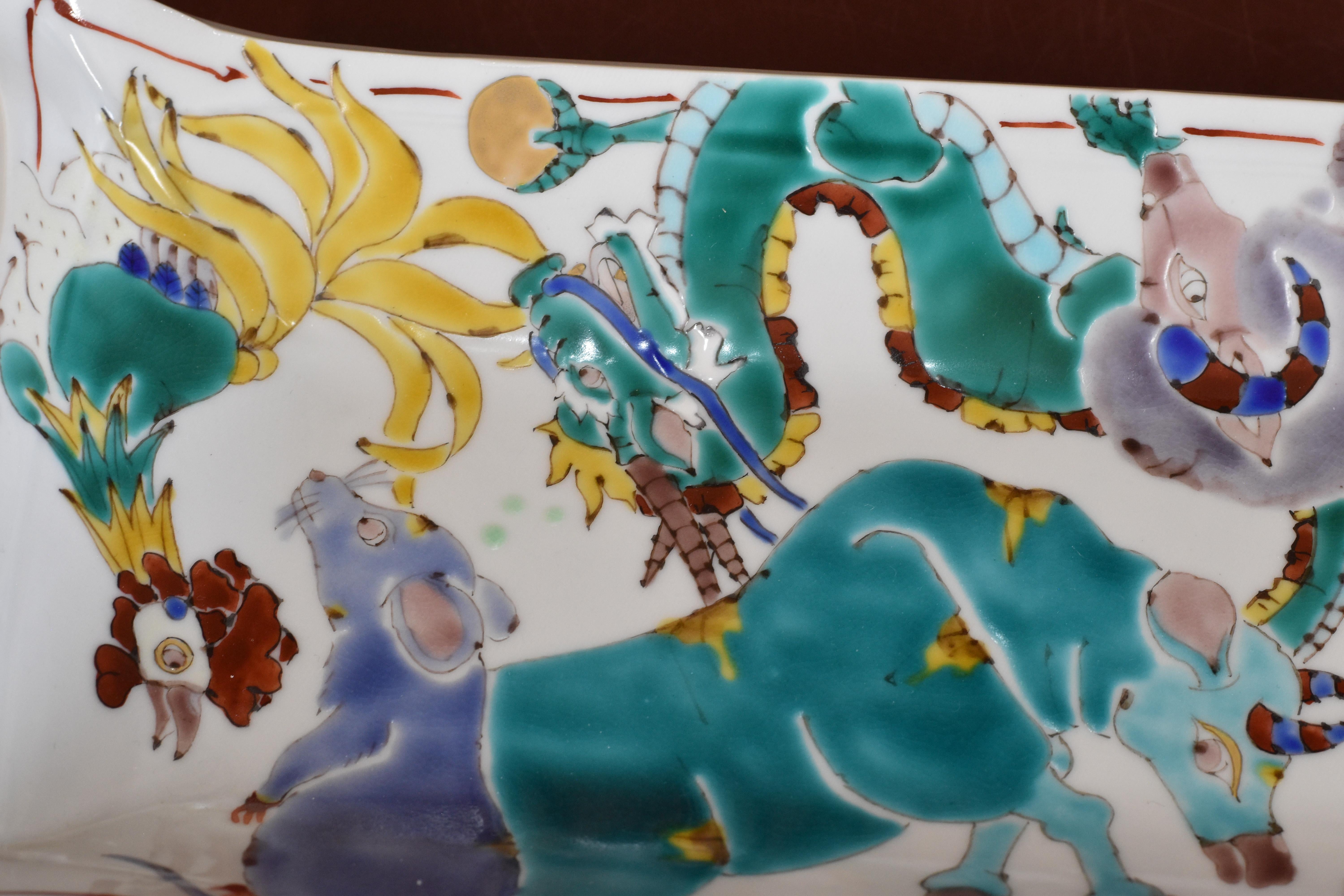 Japanische Grün-Gelb-Lila-Porzellan-Wandhalter von Masterly Artist, 2 im Zustand „Neu“ im Angebot in Takarazuka, JP