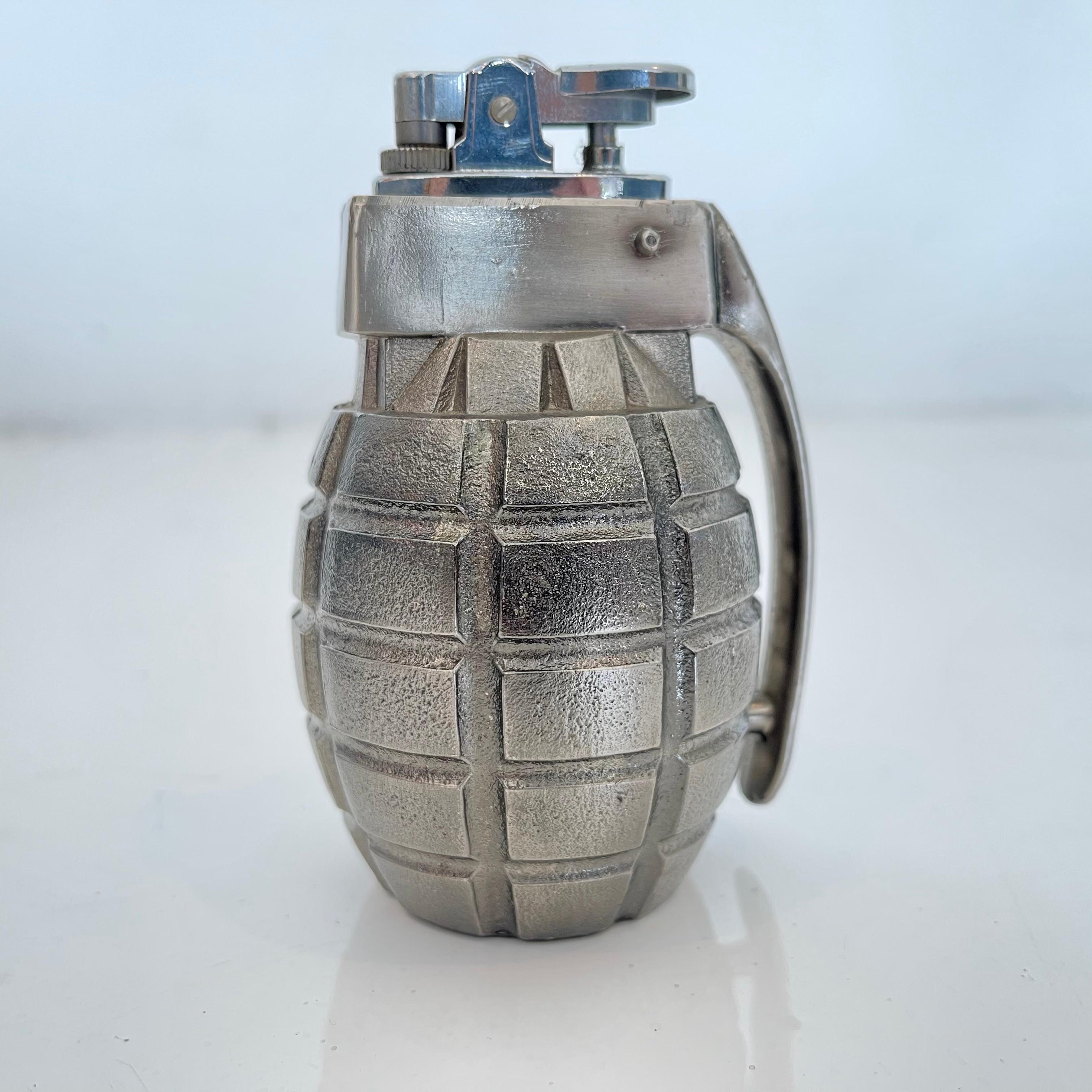 Japanese Grenade Lighter In Good Condition In Los Angeles, CA
