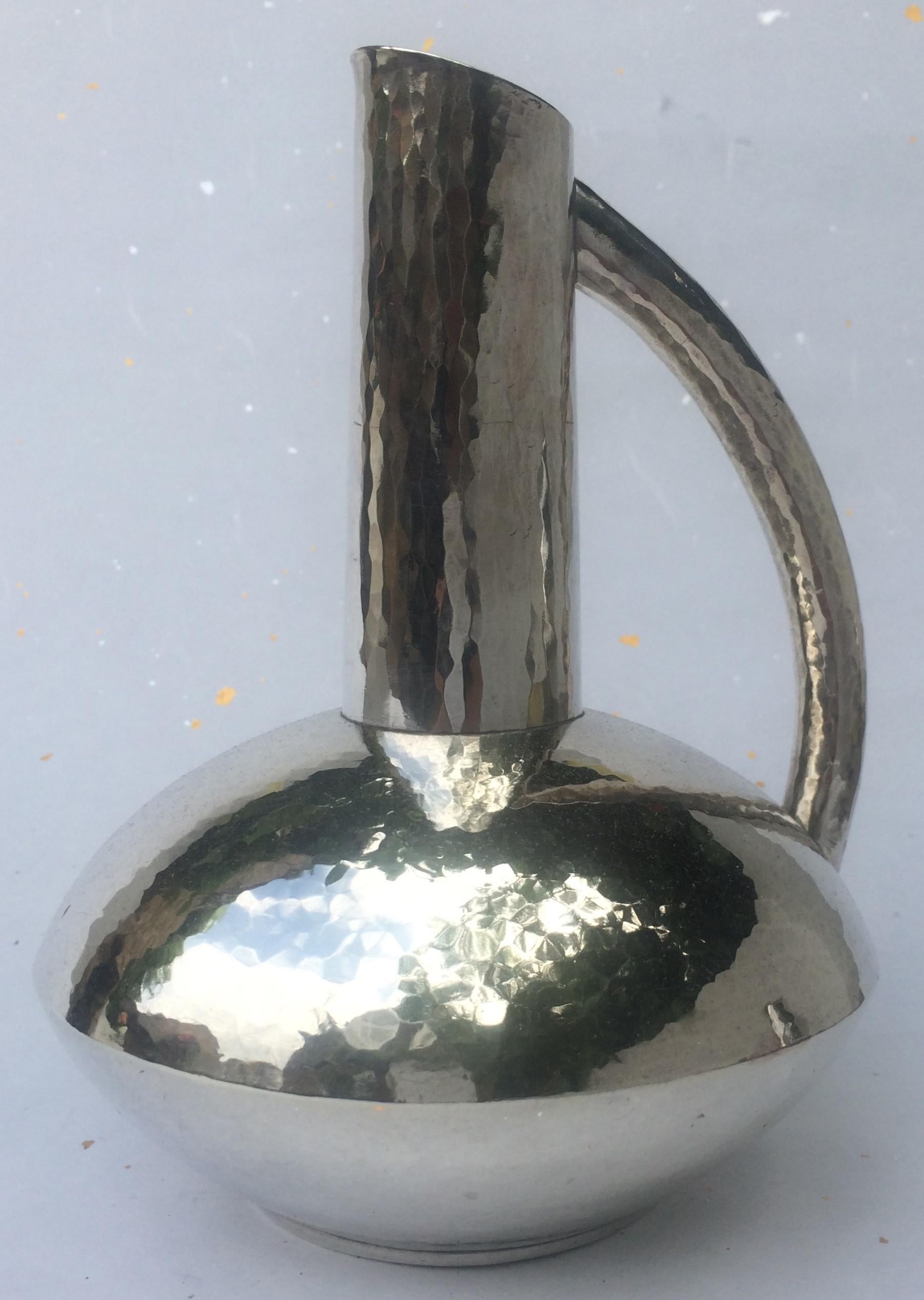 Japanese hammered silver vase by Seiho For Sale 7