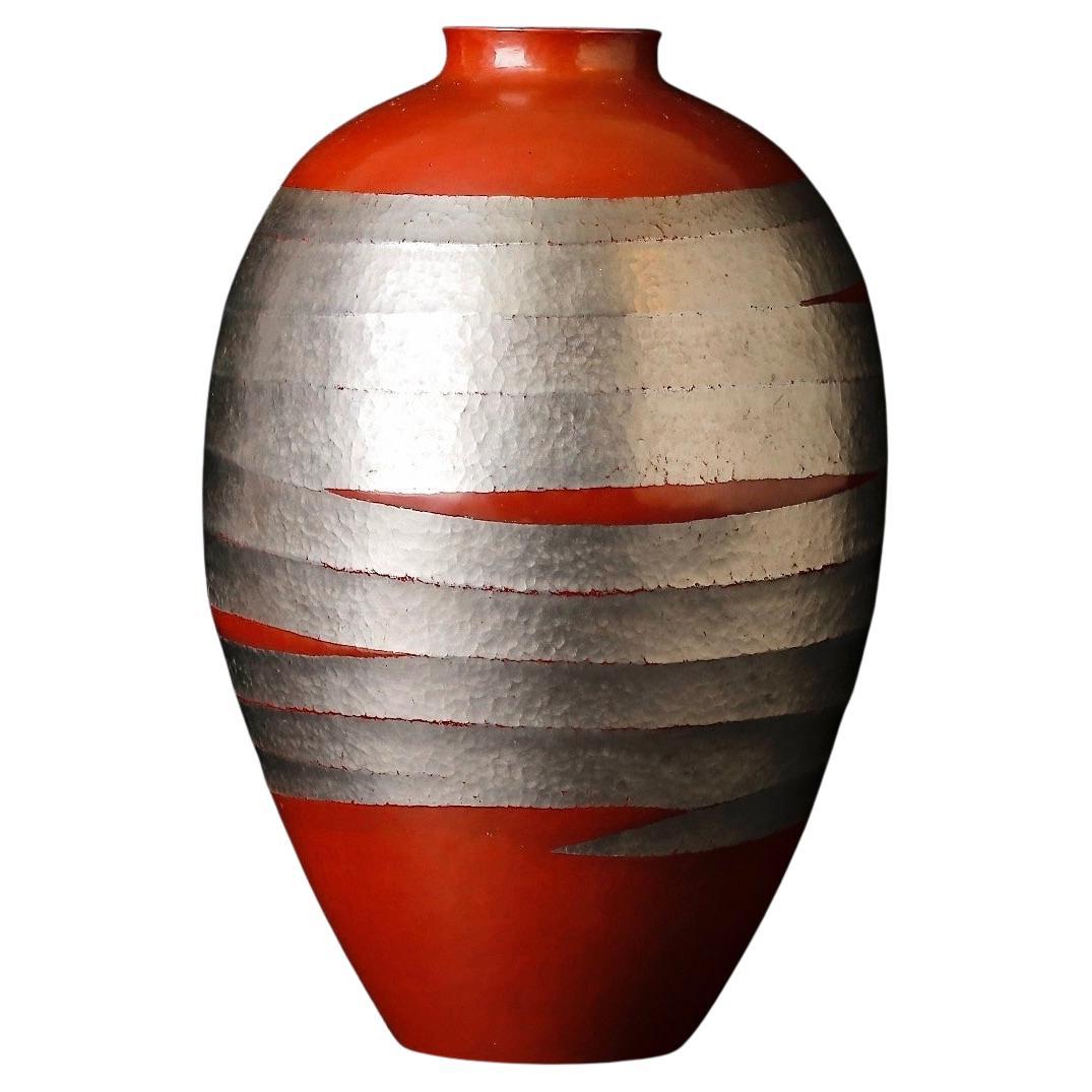 Vase japonais en cuivre martelé à la main par le célèbre Gyokusendo