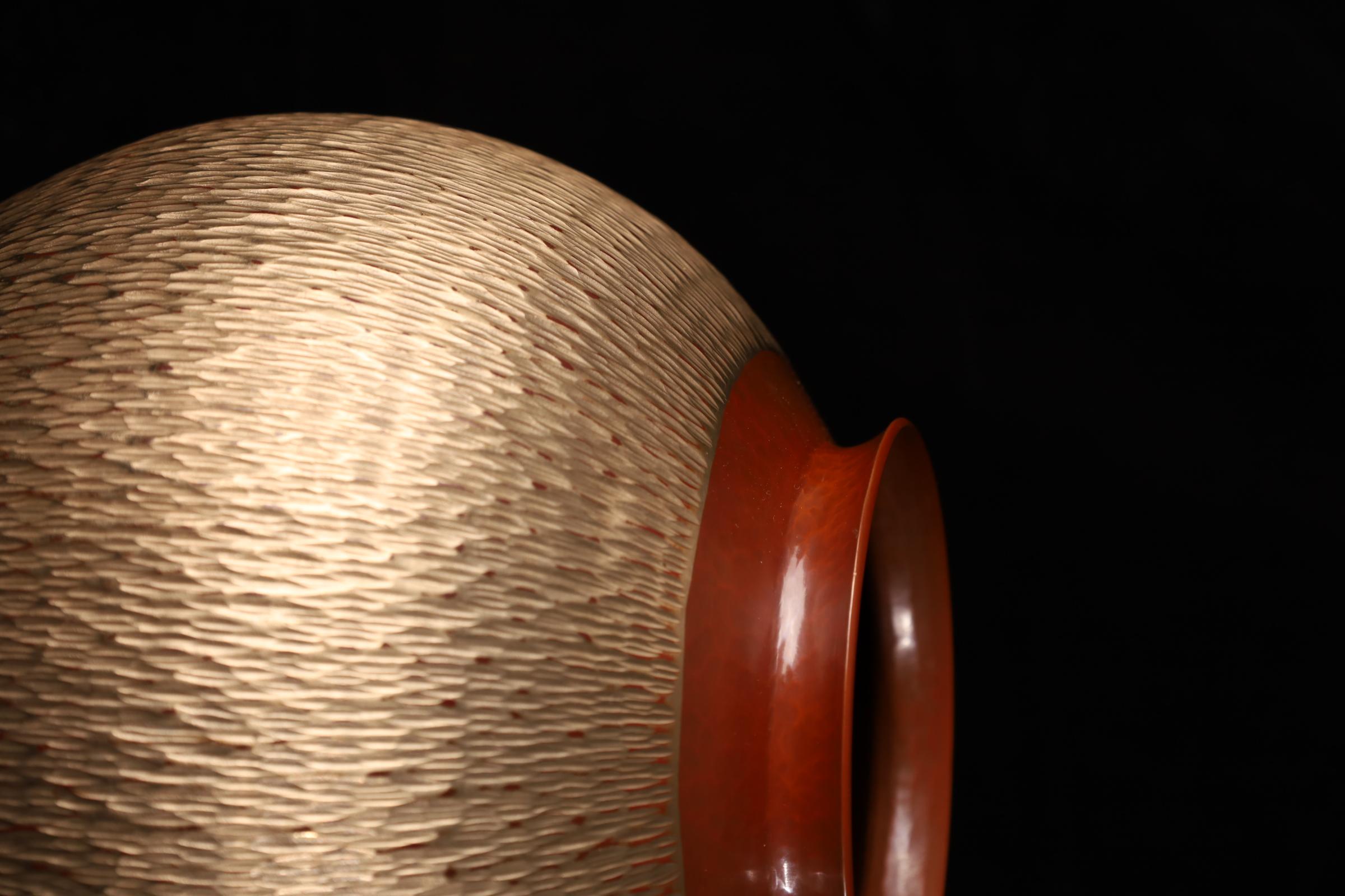 Martellato Vaso giapponese in rame martellato a mano di Gyokusendō - Firmato, con Tomobak originale in vendita