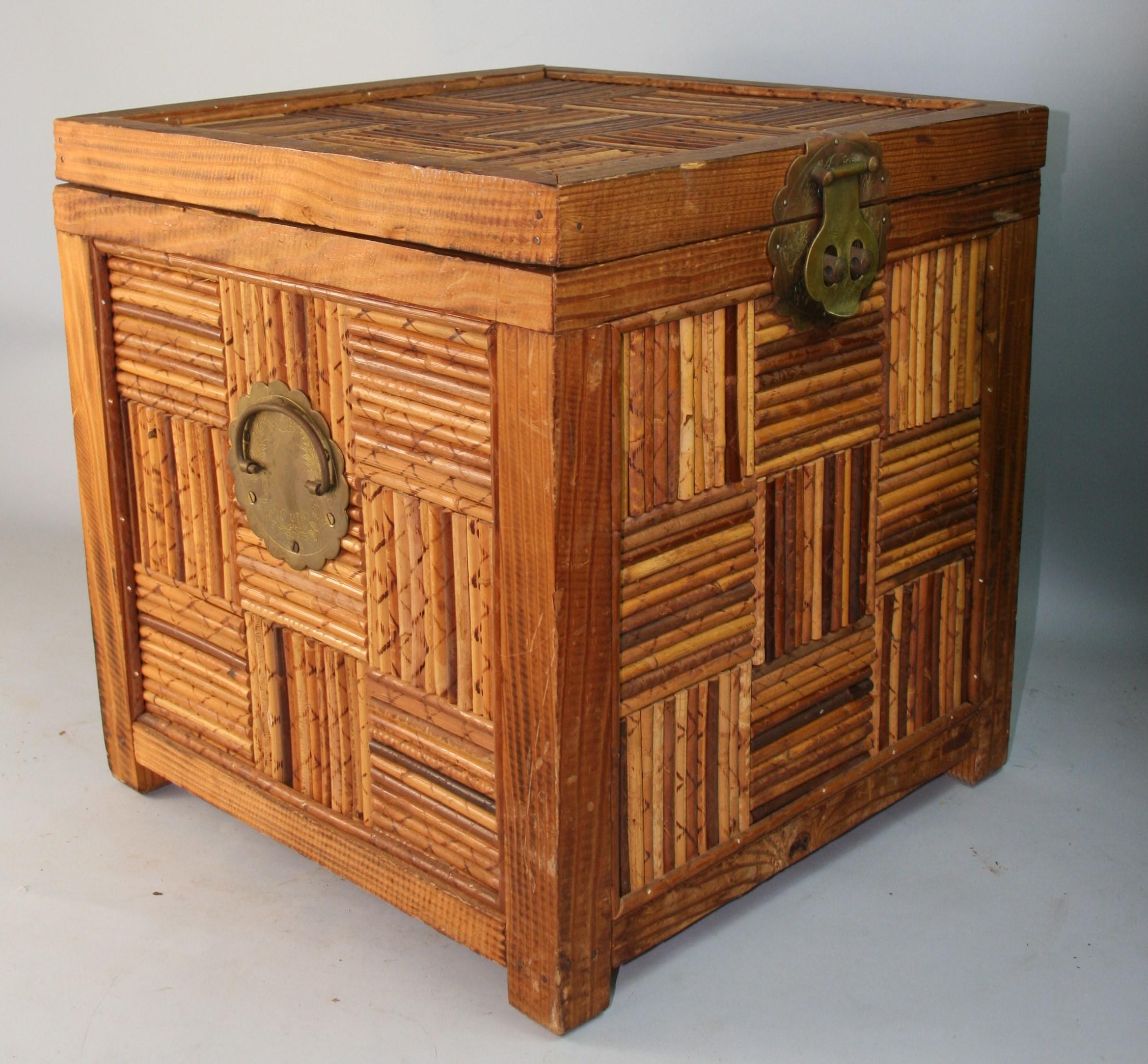 Japanese Hand Made Side Table/Storage Box For Sale 3