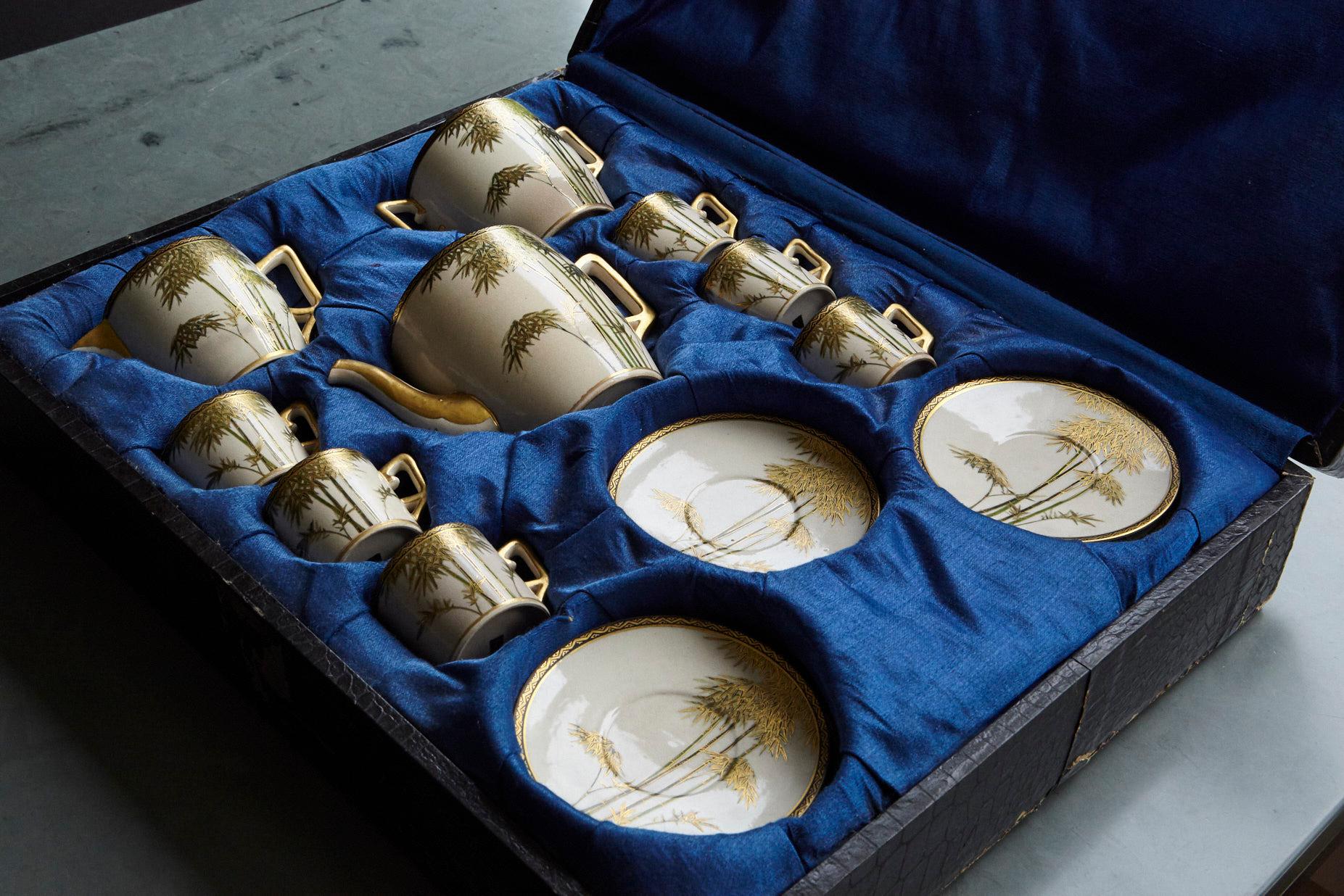 Servizio da caffè Demitasse giapponese dipinto a mano e dorato, nuovo in scatola, anni '30 9