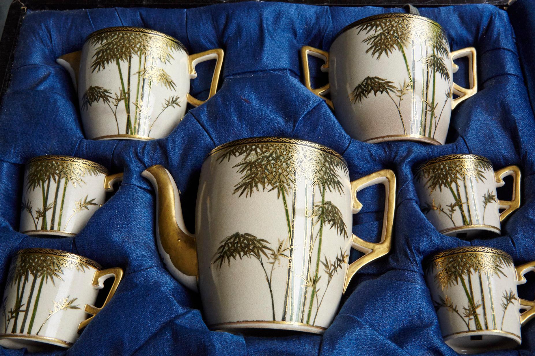 Servizio da caffè Demitasse giapponese dipinto a mano e dorato, nuovo in scatola, anni '30 11