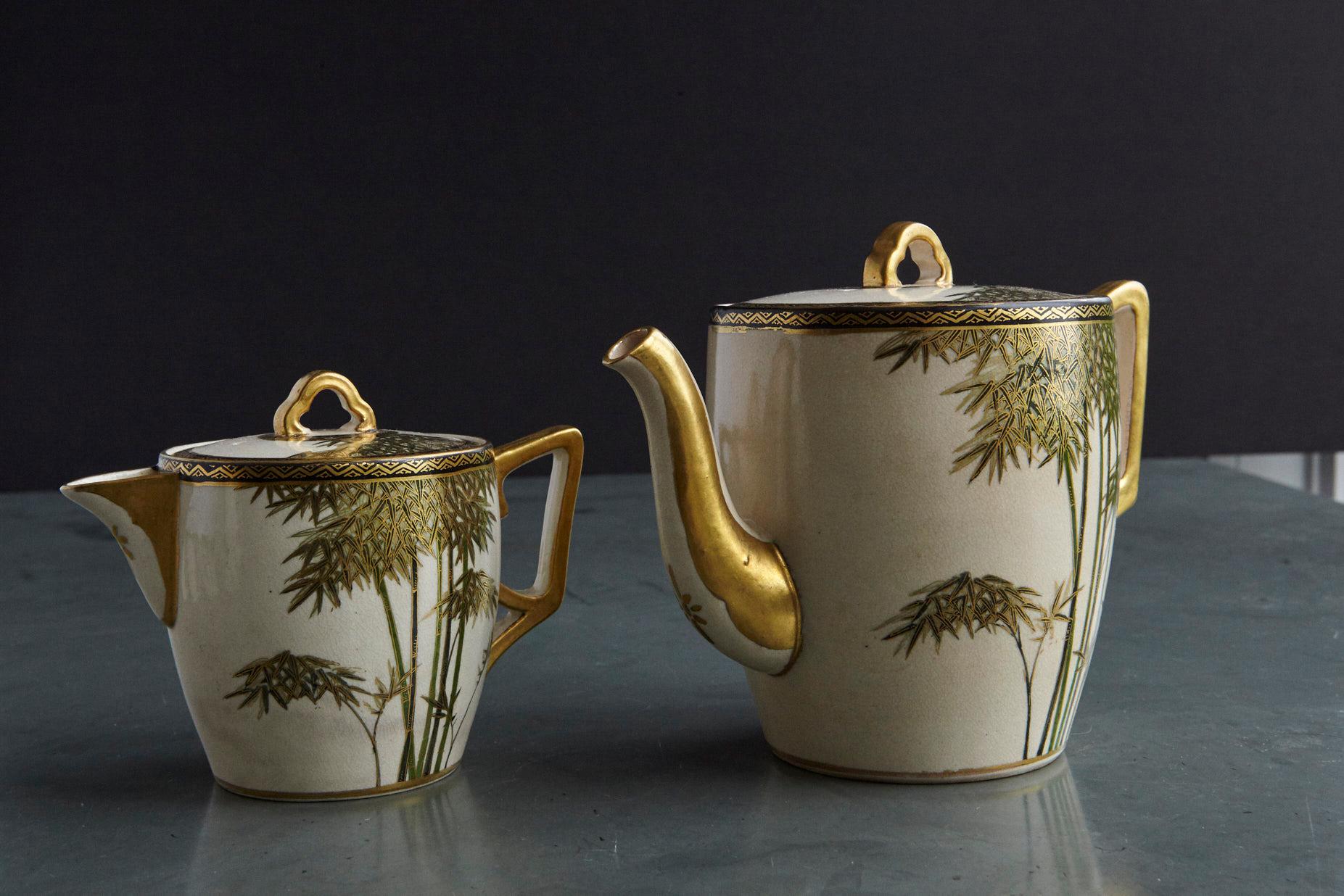 Porcellana Servizio da caffè Demitasse giapponese dipinto a mano e dorato, nuovo in scatola, anni '30