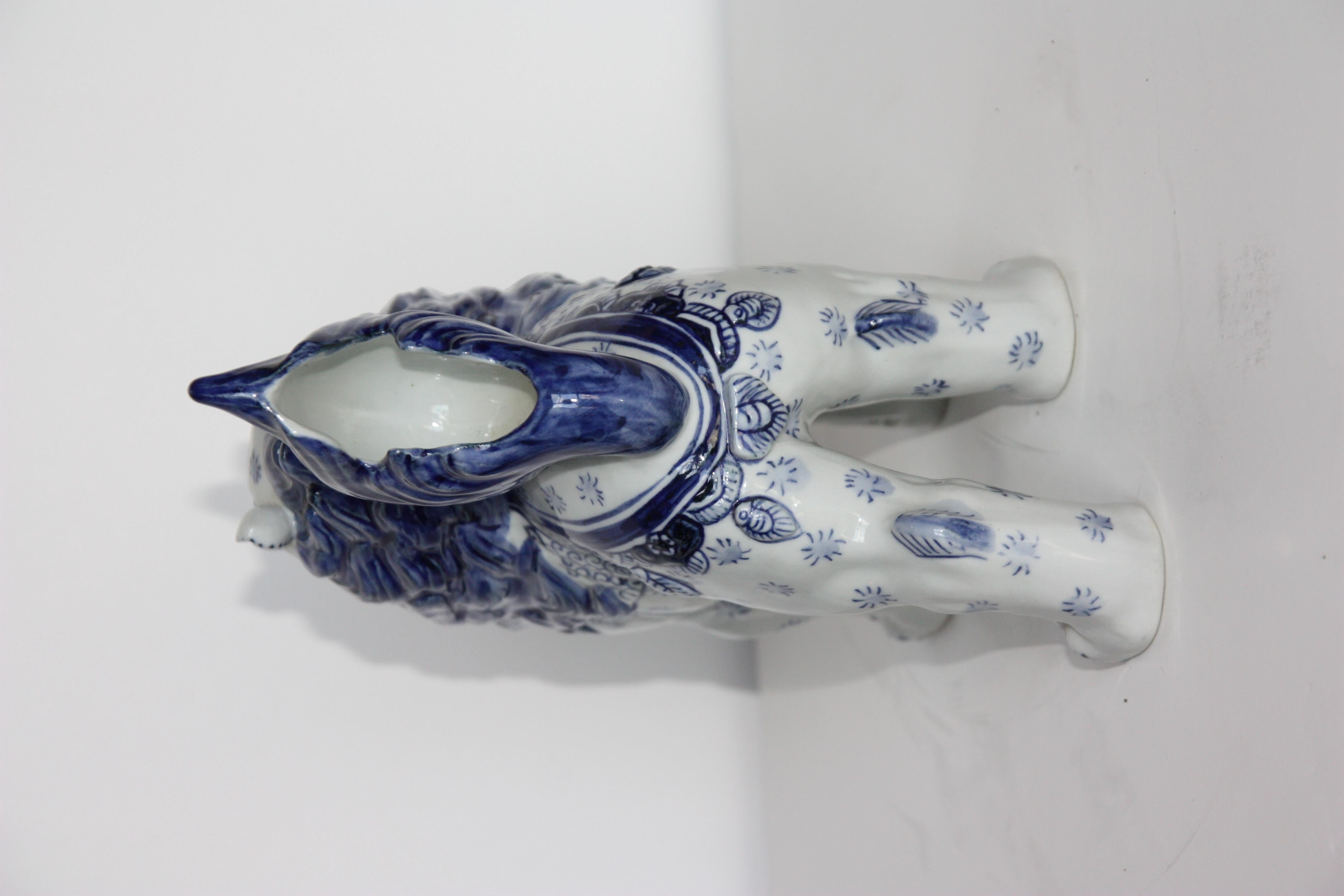 Asian Japanese Hand Painted Blue and White Foo-Lion Sculpture For Sale