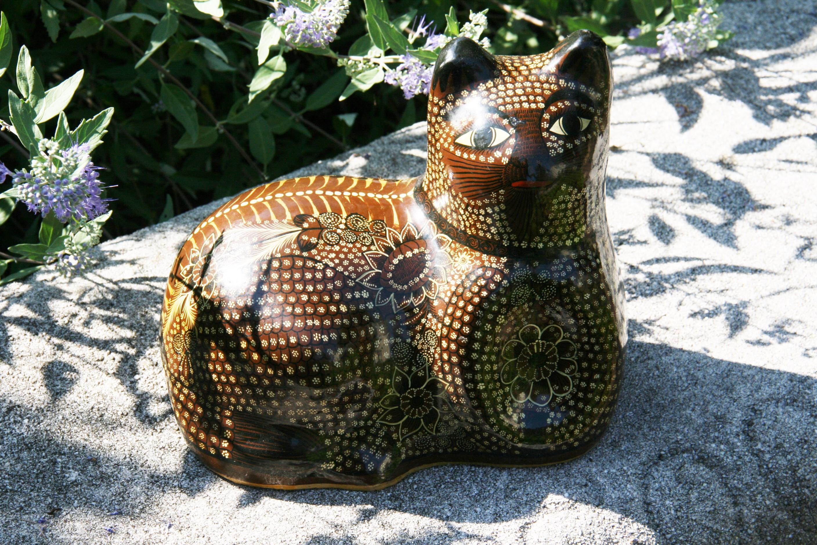 3-726 sculpture vintage japonaise de chat en céramique peinte à la main