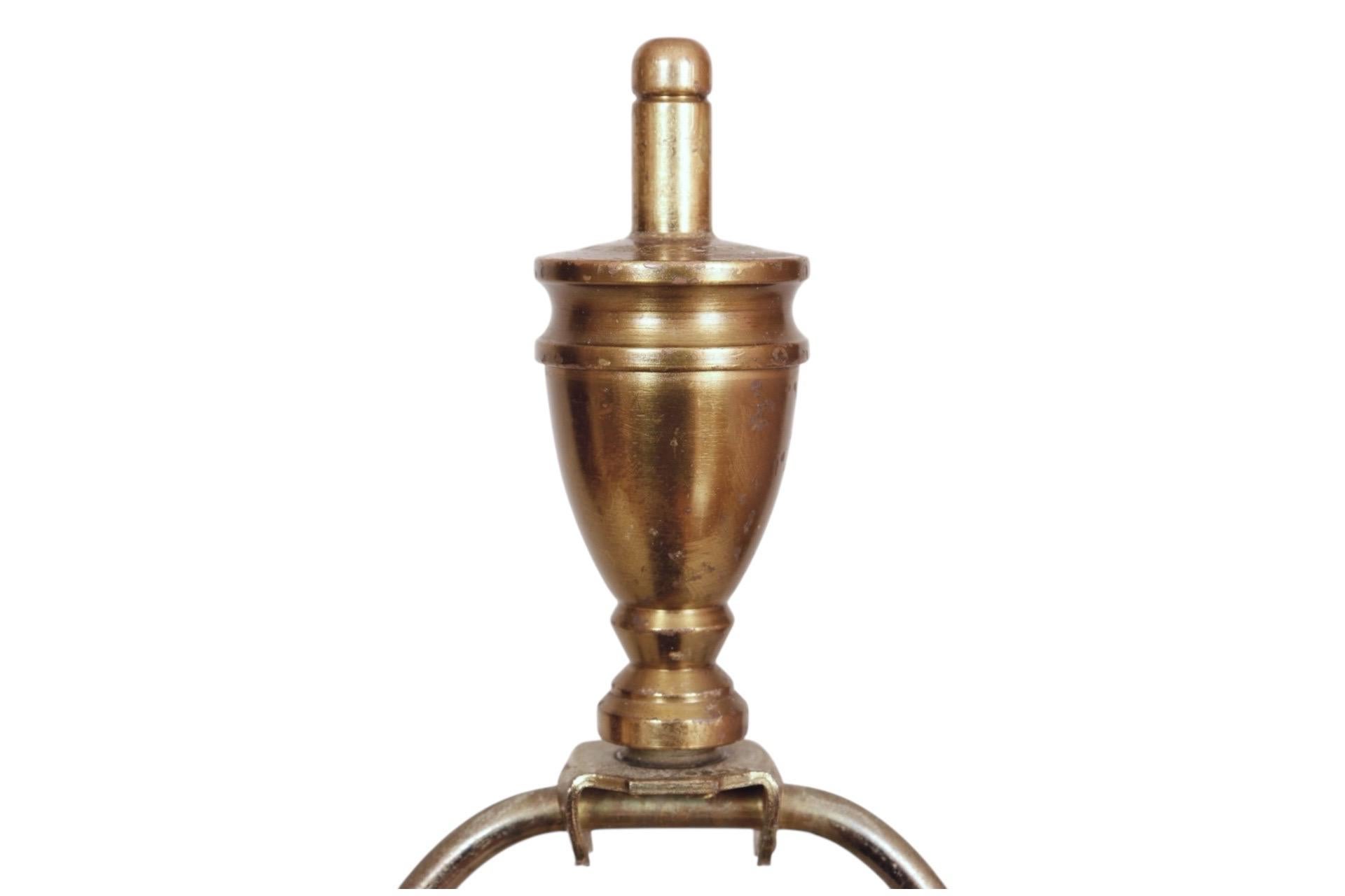 Giapponismo Lampada da tavolo giapponese in ceramica dipinta a mano a forma di airone in vendita
