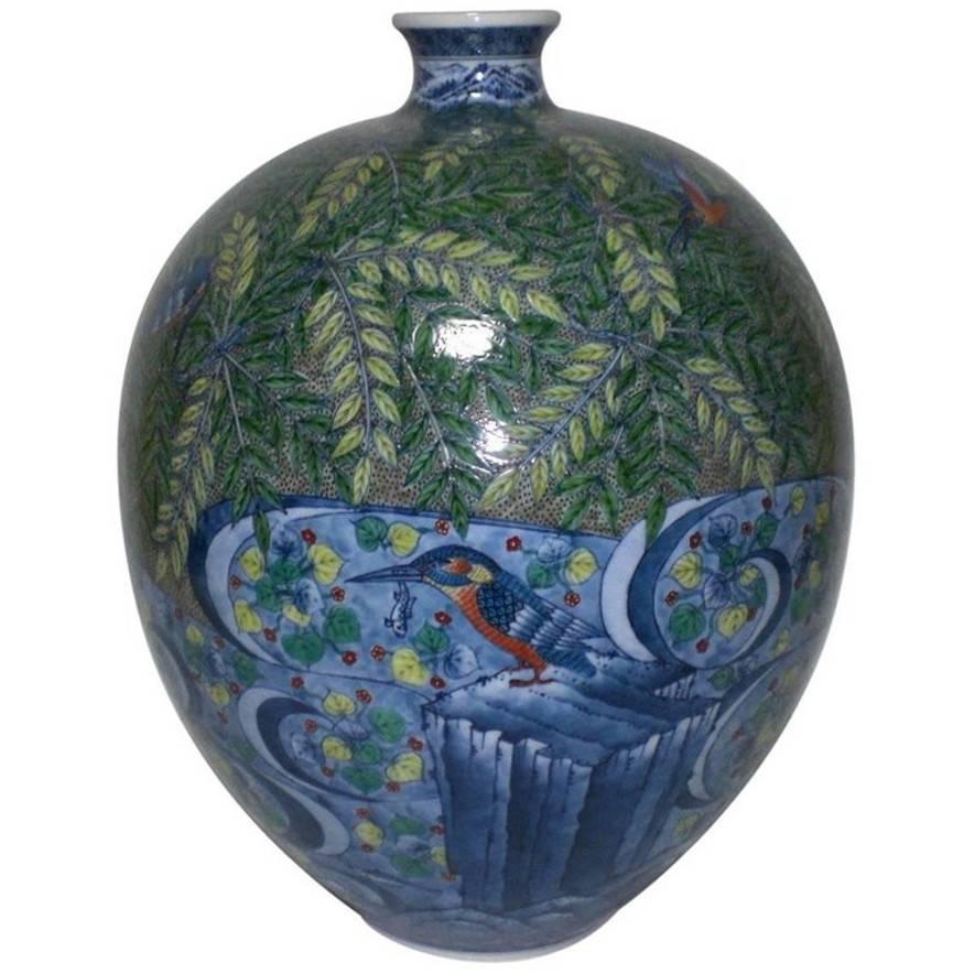 Japanese Hand-Painted Imari Large Porcelain Vase by Master Artist, circa 2005 3