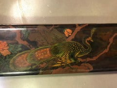 Placca da tempio laccata giapponese asiatica dipinta a mano con pavone, XIX secolo